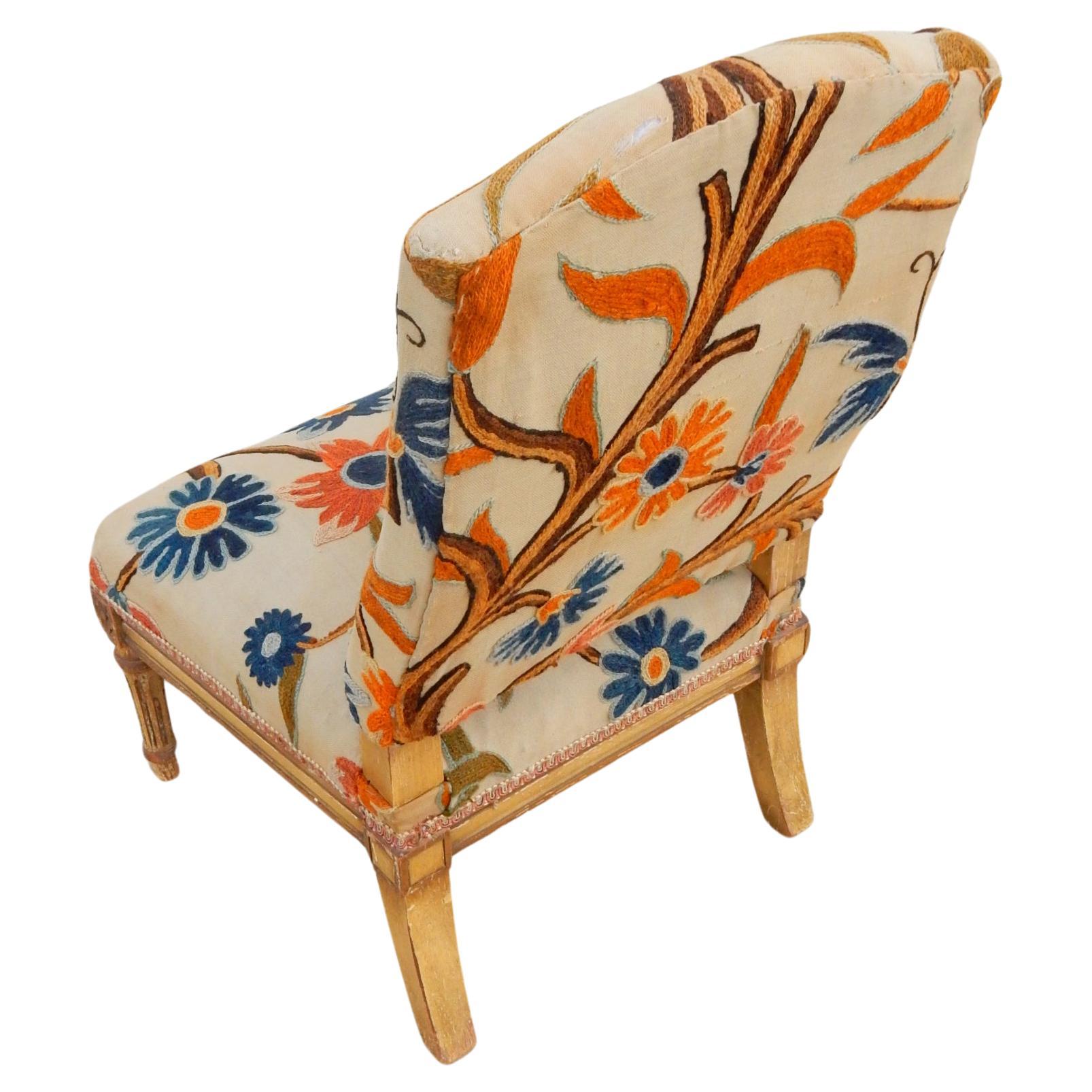 Louis XVI Child's Chair in Crewelwork Upholstery In Good Condition For Sale In Las Vegas, NV