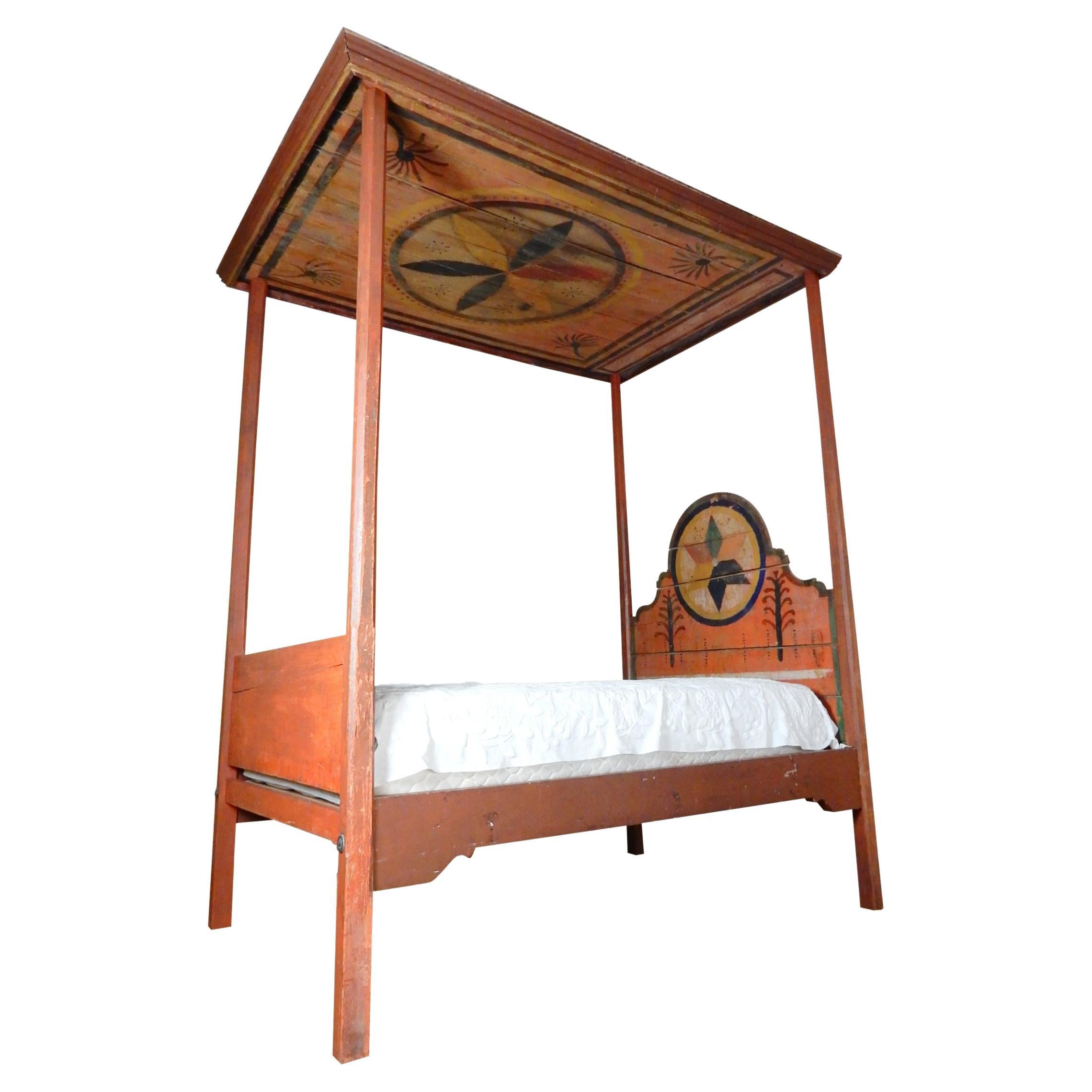 Letto a baldacchino American Painted Folk Art, Ex. Collezione di Estee Lauder in vendita