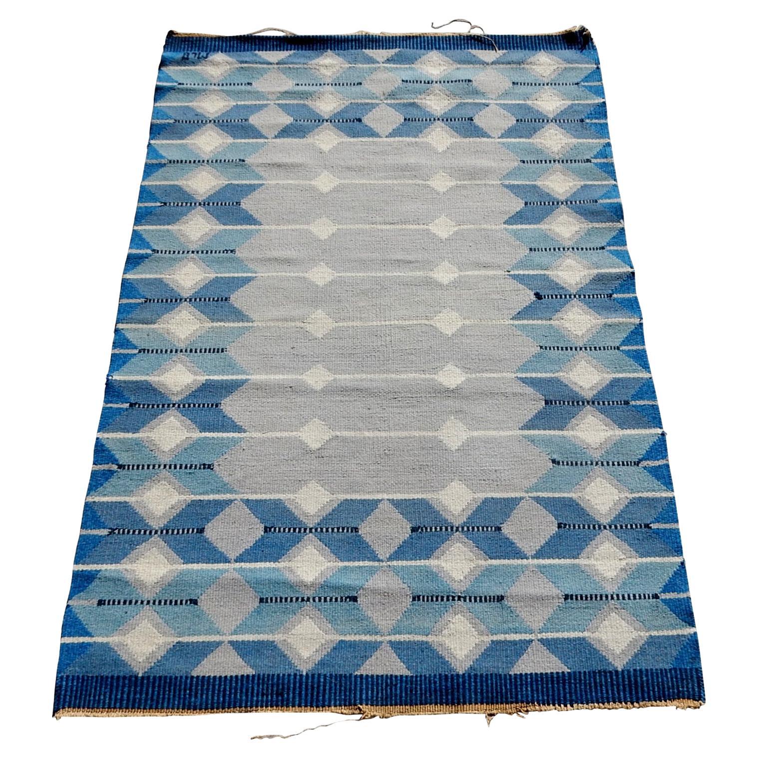 Tapis géométrique suédois à tissage plat signé de l'artiste scandinave MLB des années 1950 en vente