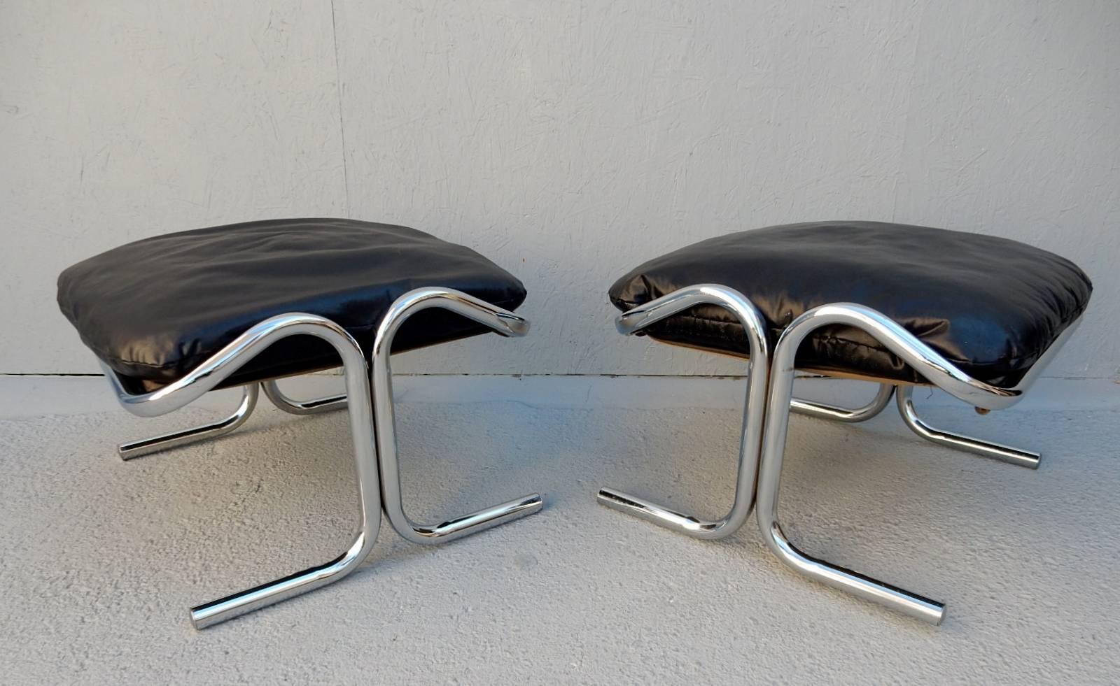 Mid-Century Modern Rare Pair of Chrome and Leather Ottomans Arcadia by Jerry Johnson for Landes