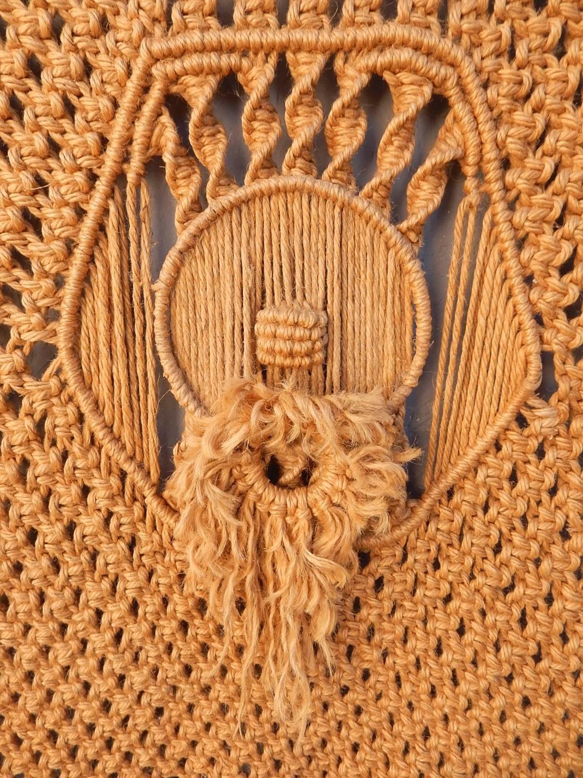 1960s Jute Macrame Hippie Wall Art Tapestry Sculpture In Excellent Condition In Las Vegas, NV