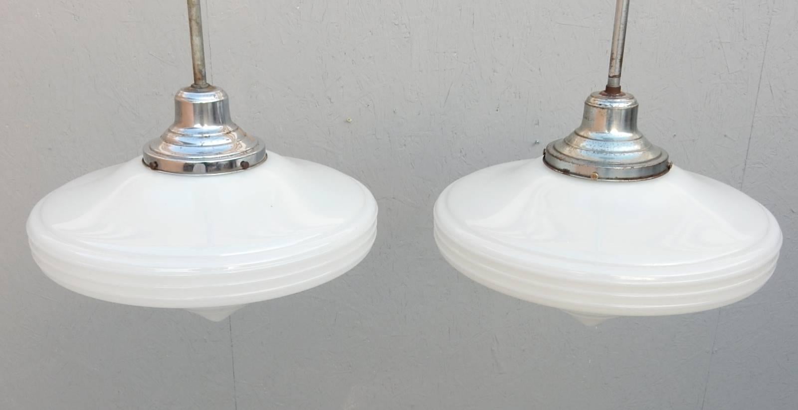 Pair of 1930s Art Deco Milk Glass Diamond Lamp Pendants In Good Condition In Las Vegas, NV