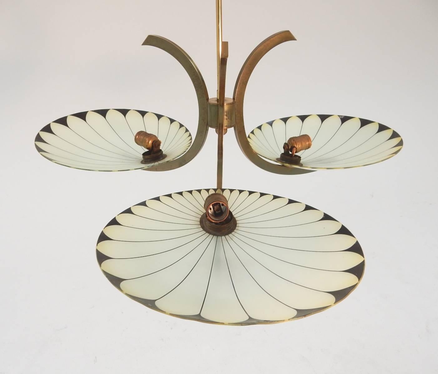 French Art Deco Palm Leaf Art Glass Chandelier, circa 1940s In Good Condition In Las Vegas, NV