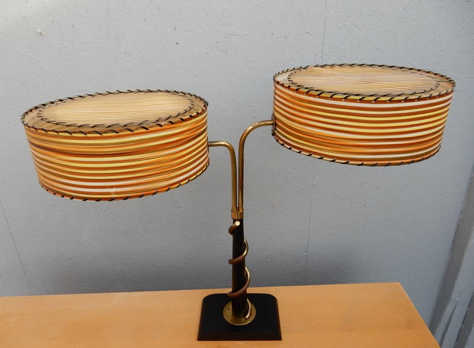  Majestic Lamp Co., Moderne der Mitte des Jahrhunderts Tischlampen (amerikanisch) im Angebot