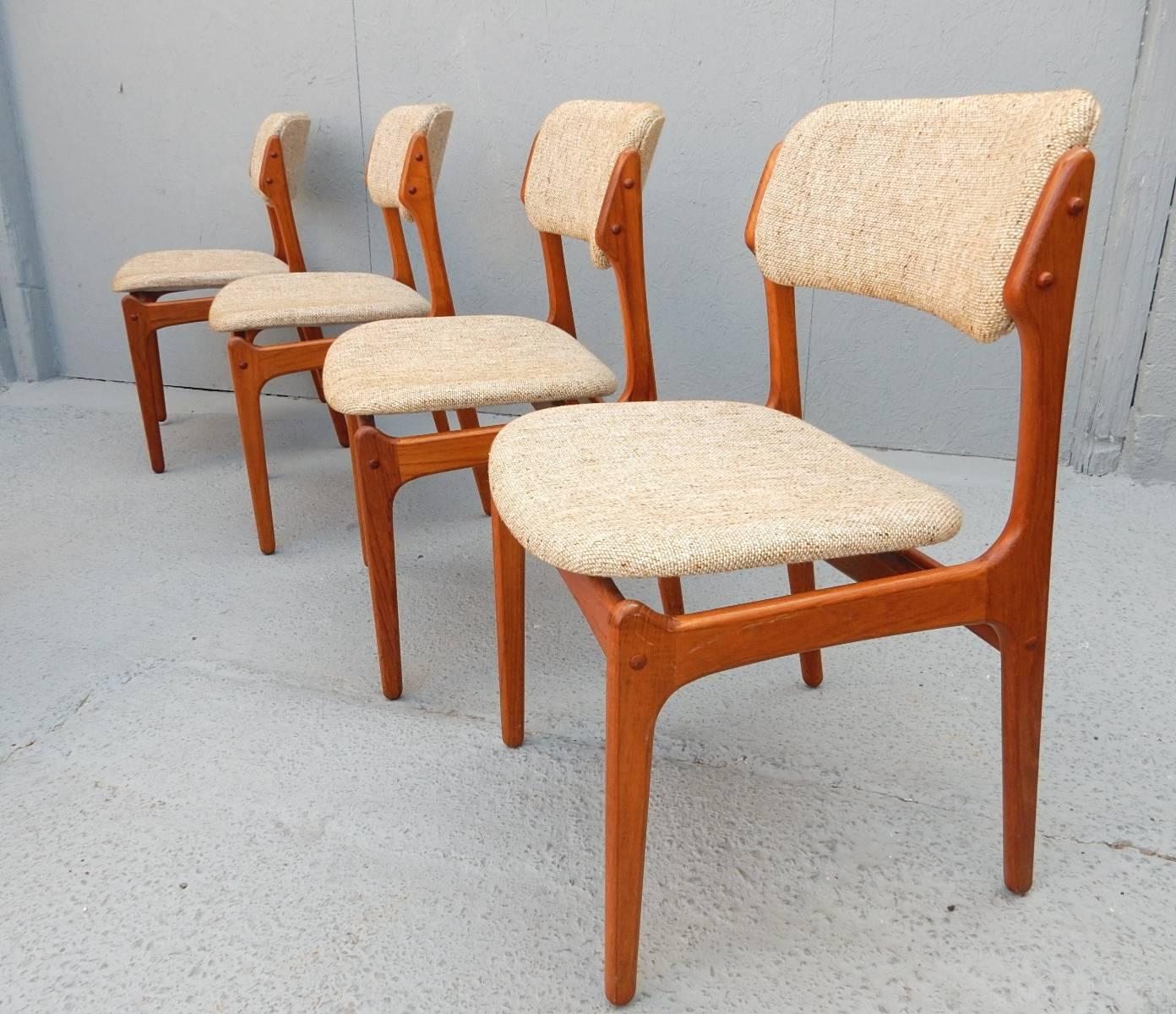 Beautiful set of six Danish dining chairs designed by Erik Buch for O.D. Møbler of Denmark. Number 49
Two armchairs and four sides all with original wool upholstery in excellent condition.
Stunning set all in gorgeous teak wood. Clean, solid and