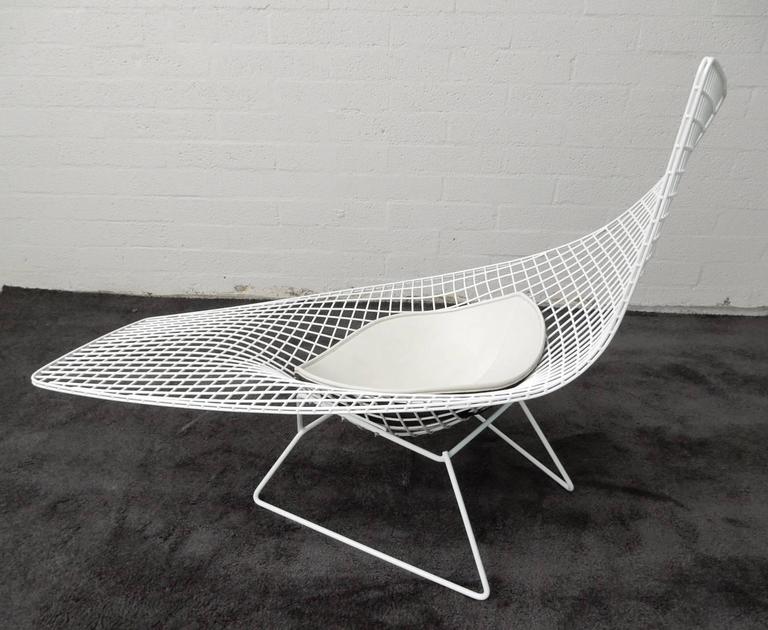 mid century modern harry bertoia knoll asymmetric sculptural wire chaise lounge for sale - Chaise Bertoia mid century modern harry bertoia knoll asymmetric sculptural wire chaise lounge for sale - Chaise Bertoia