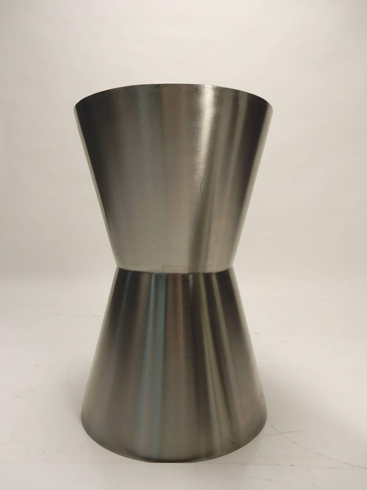 Four Stainless Steel Hourglass Sculptural Stools or Tables In Good Condition In Las Vegas, NV