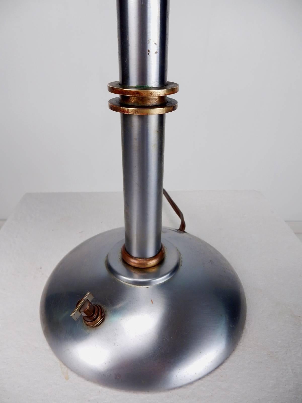 1930s Streamline Machine Age Faries Lamp Co. Steel and Brass Desk Lamp 3