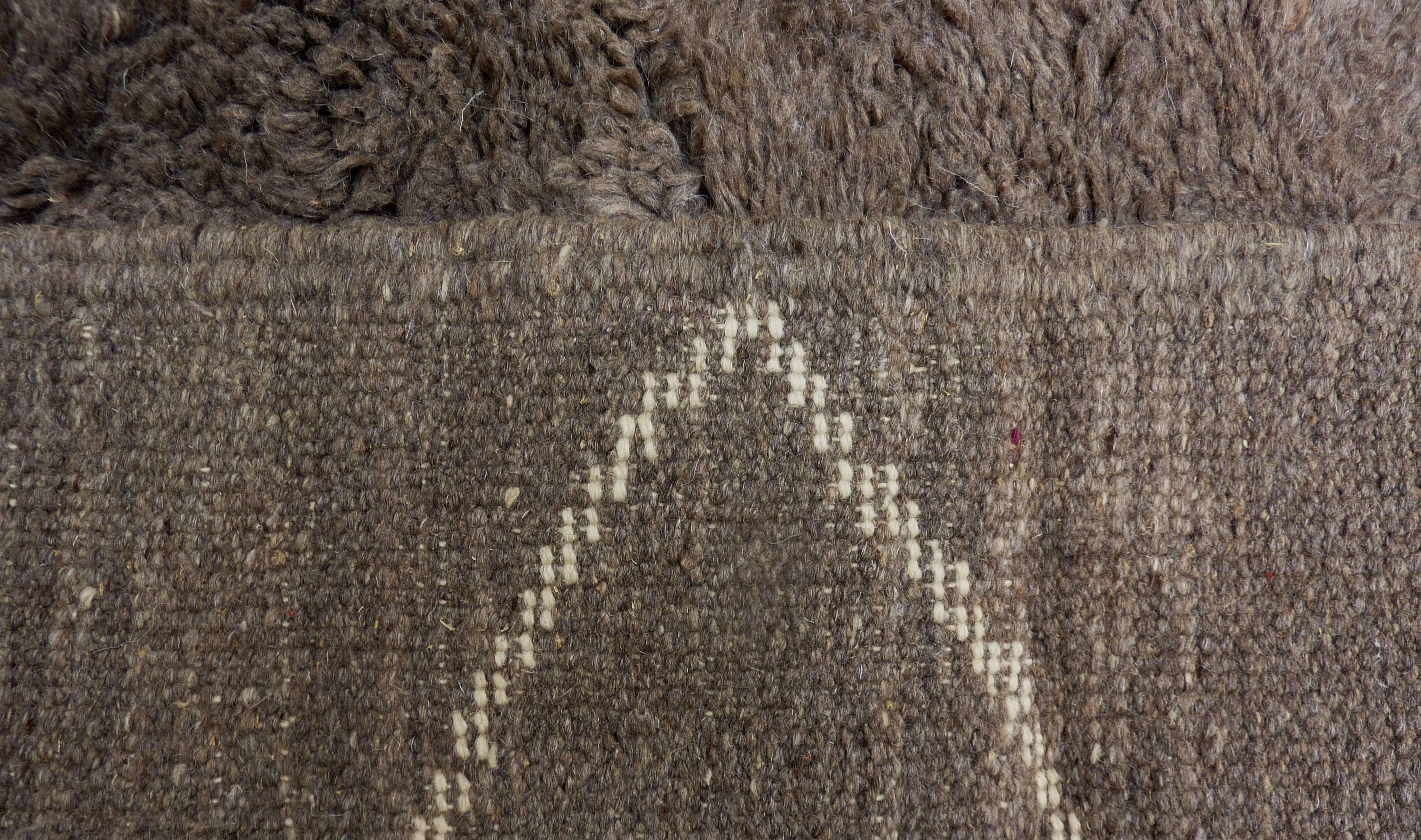 Soft Taupe Grey Beni Ourain Carpet 3
