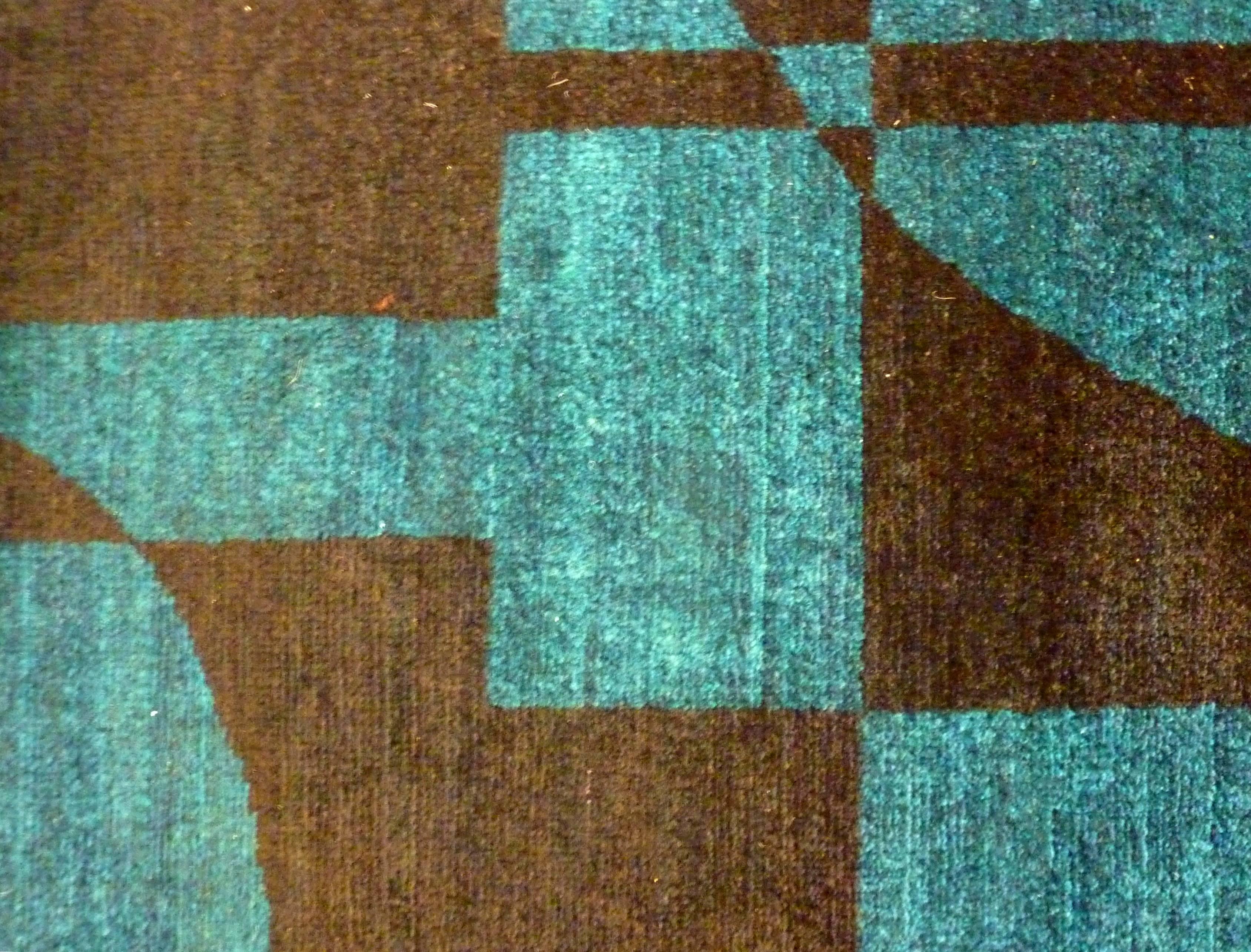 Modern Design Carpet For Sale 1