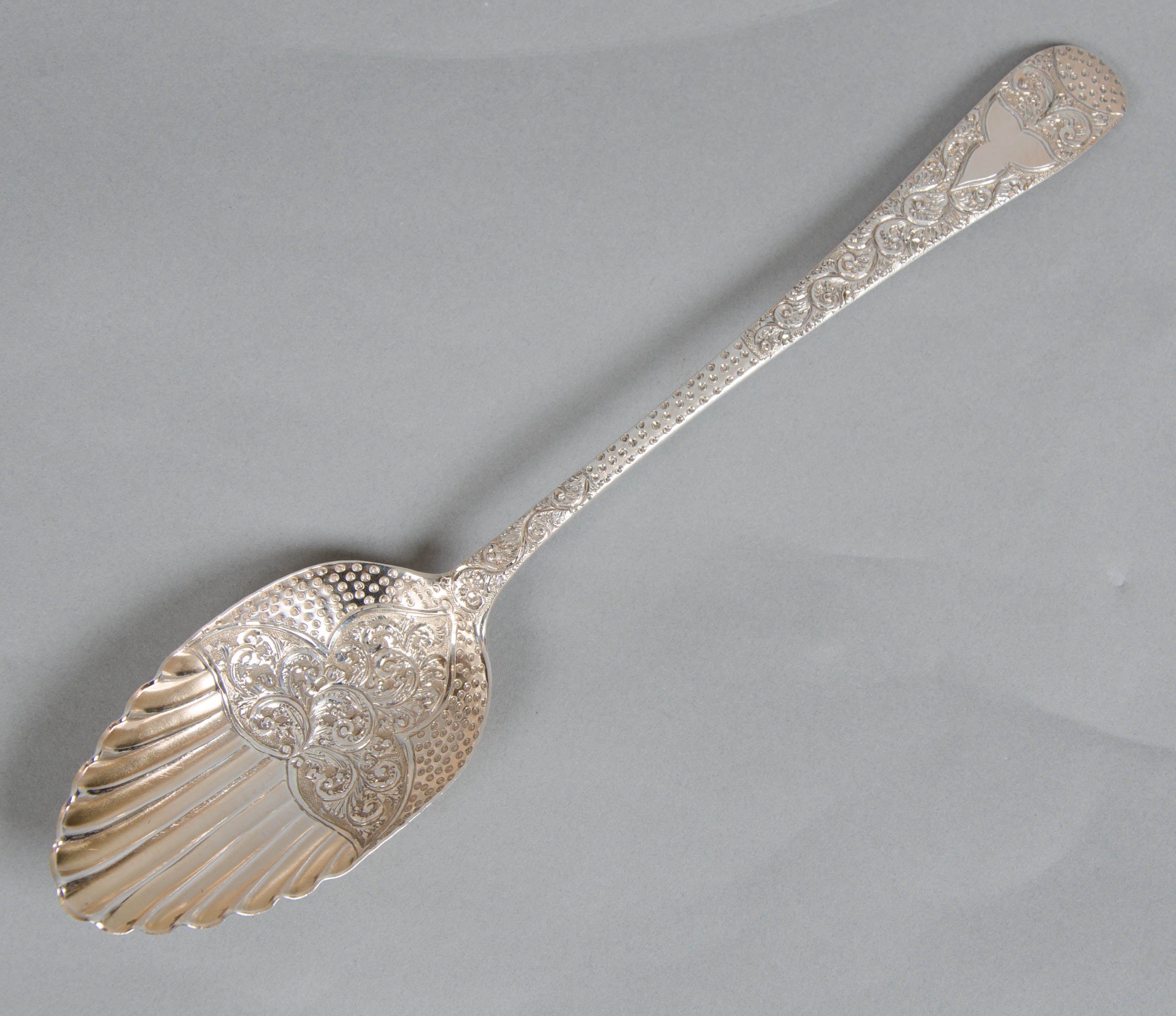 Early 19th Century Three-Piece George III Berry Spoons with Sugar Sifter For Sale