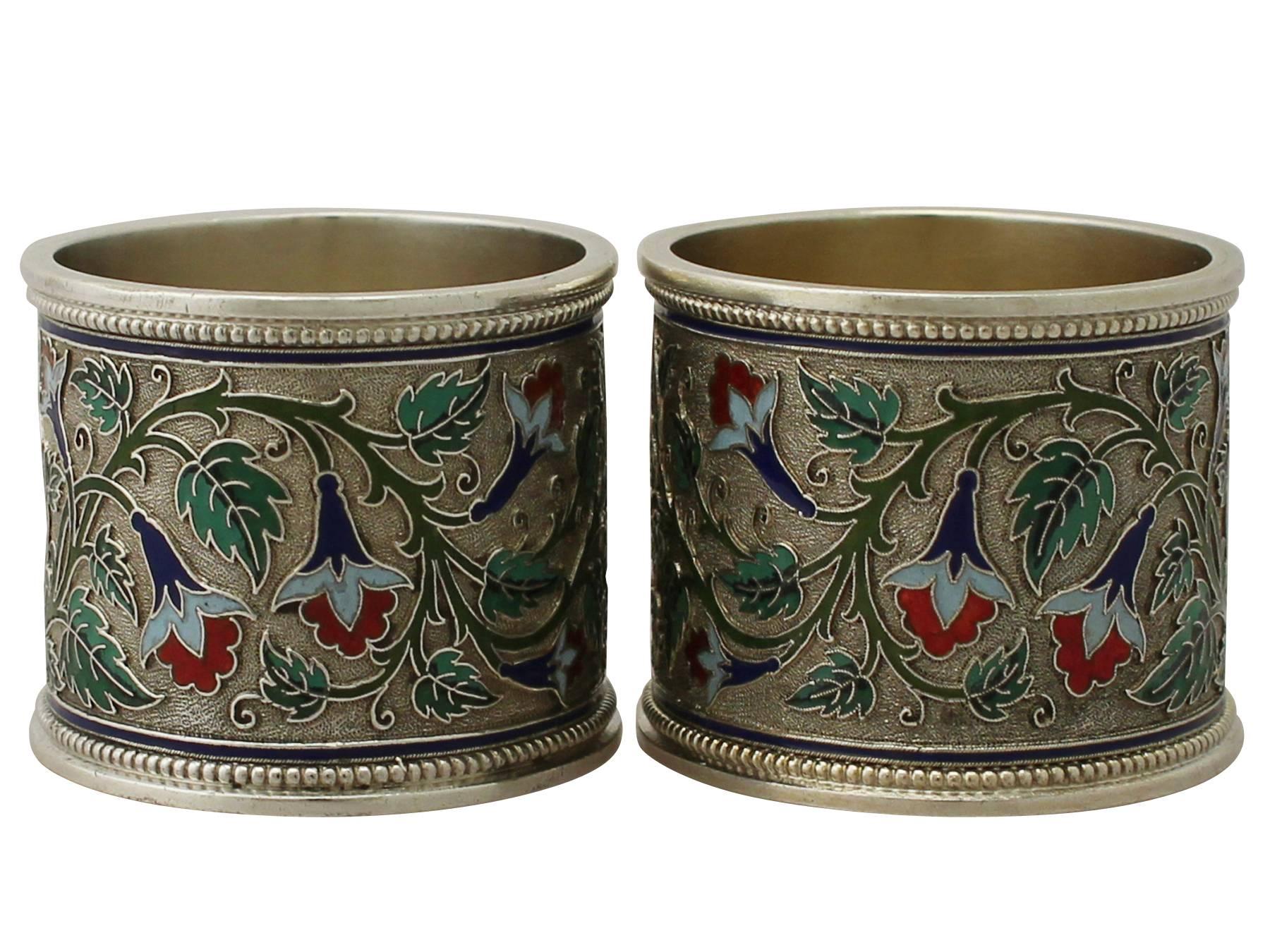 1880s Russian Silver Gilt and Polychrome Cloisonné Enamel Napkin Rings In Excellent Condition In Jesmond, Newcastle Upon Tyne