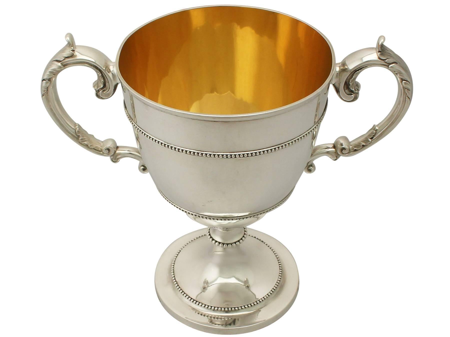 Antique Victorian Sterling Silver Presentation Cup by John Hunt & Robert Roskell In Excellent Condition In Jesmond, Newcastle Upon Tyne