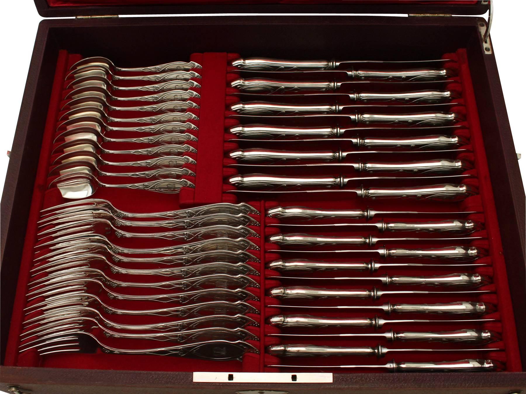 Antique German Silver Canteen of Cutlery for 12 Persons In Excellent Condition In Jesmond, Newcastle Upon Tyne