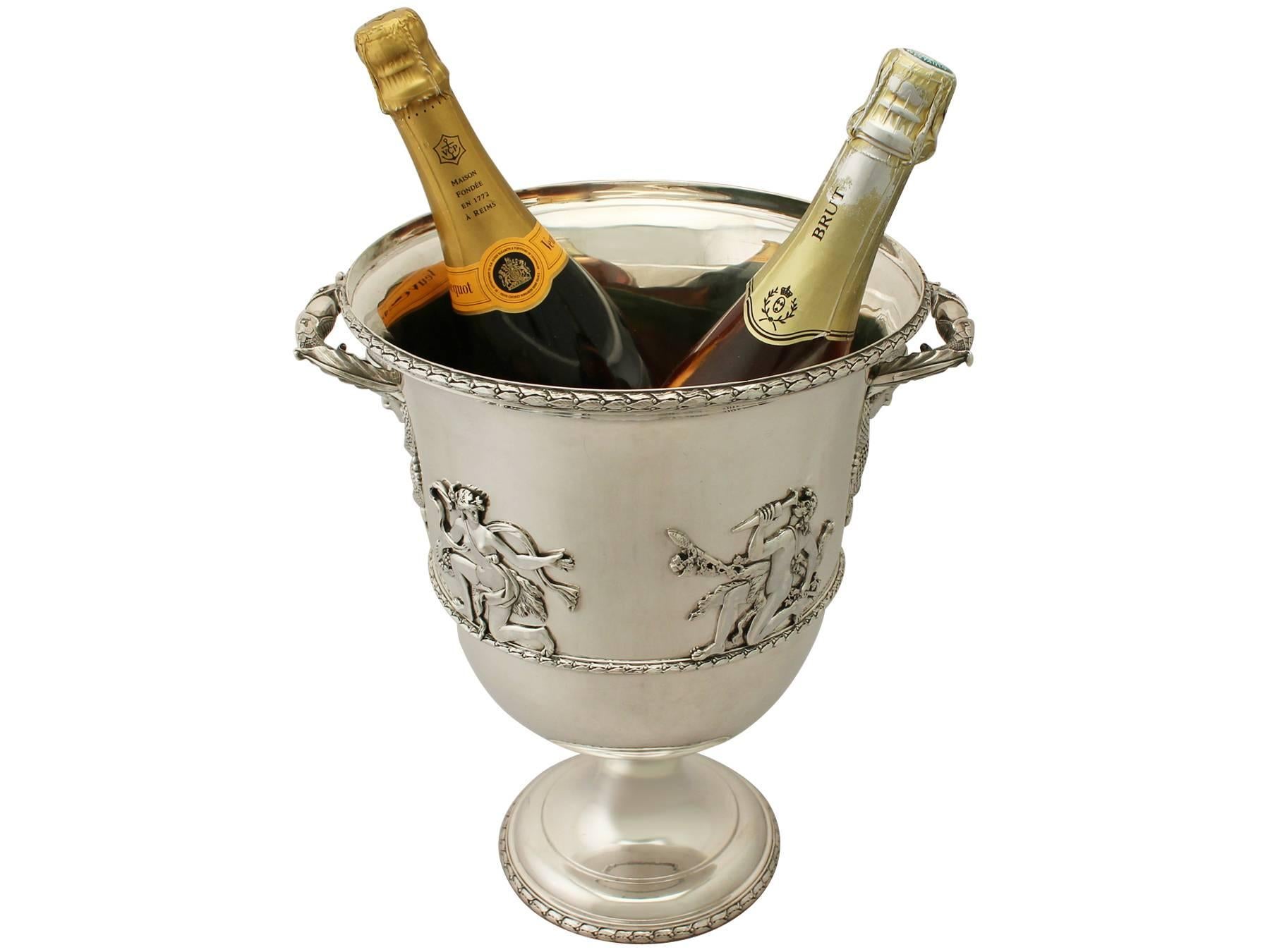 A magnificent, fine and impressive, large antique Edwardian English sterling silver wine/champagne cooler made by Charles Stuart Harris; an addition to our presentation silverware collection

This magnificent antique Edwardian sterling silver