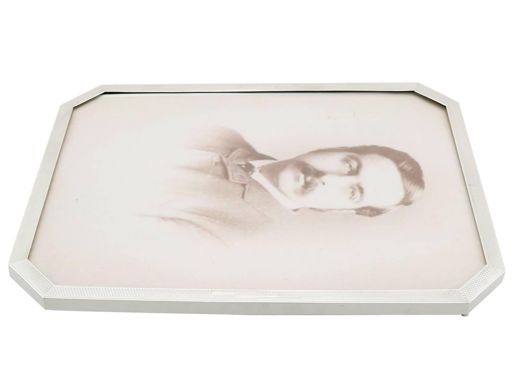 George V Art Deco Style Sterling Silver Photograph Frame 1