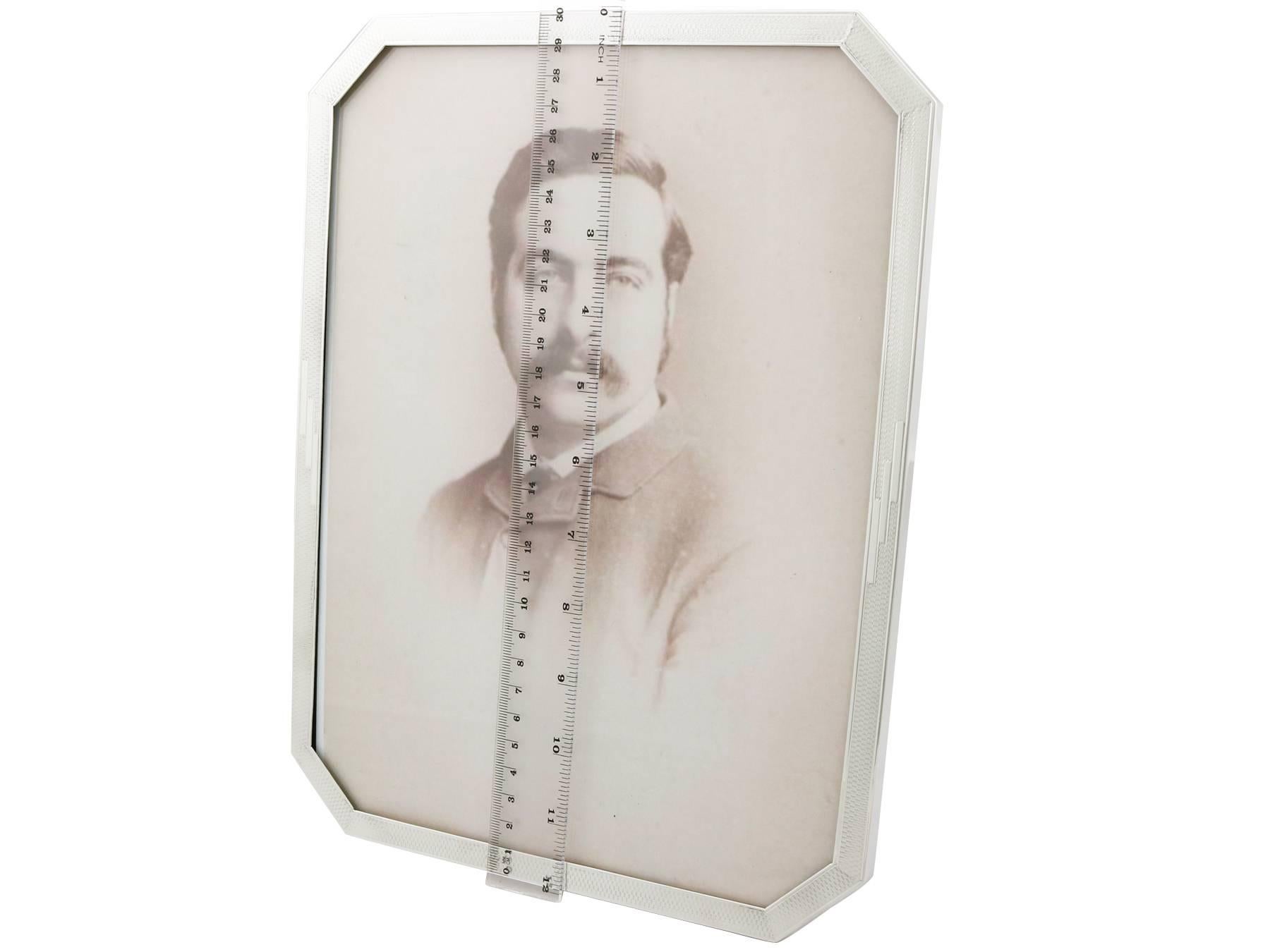 George V Art Deco Style Sterling Silver Photograph Frame 3