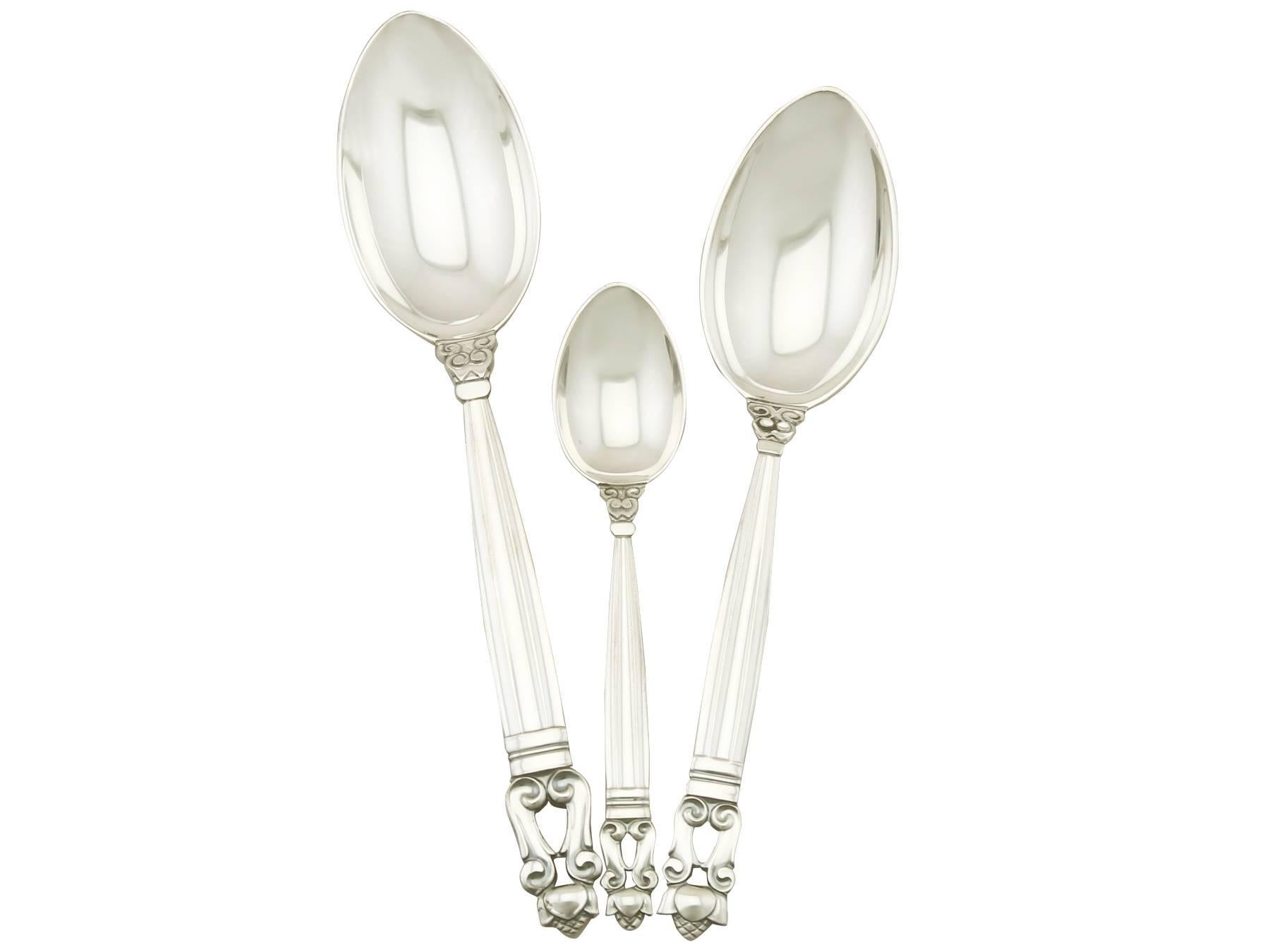 Danish Sterling Silver Canteen of Cutlery for 12 Persons by Georg Jensen In Excellent Condition In Jesmond, Newcastle Upon Tyne