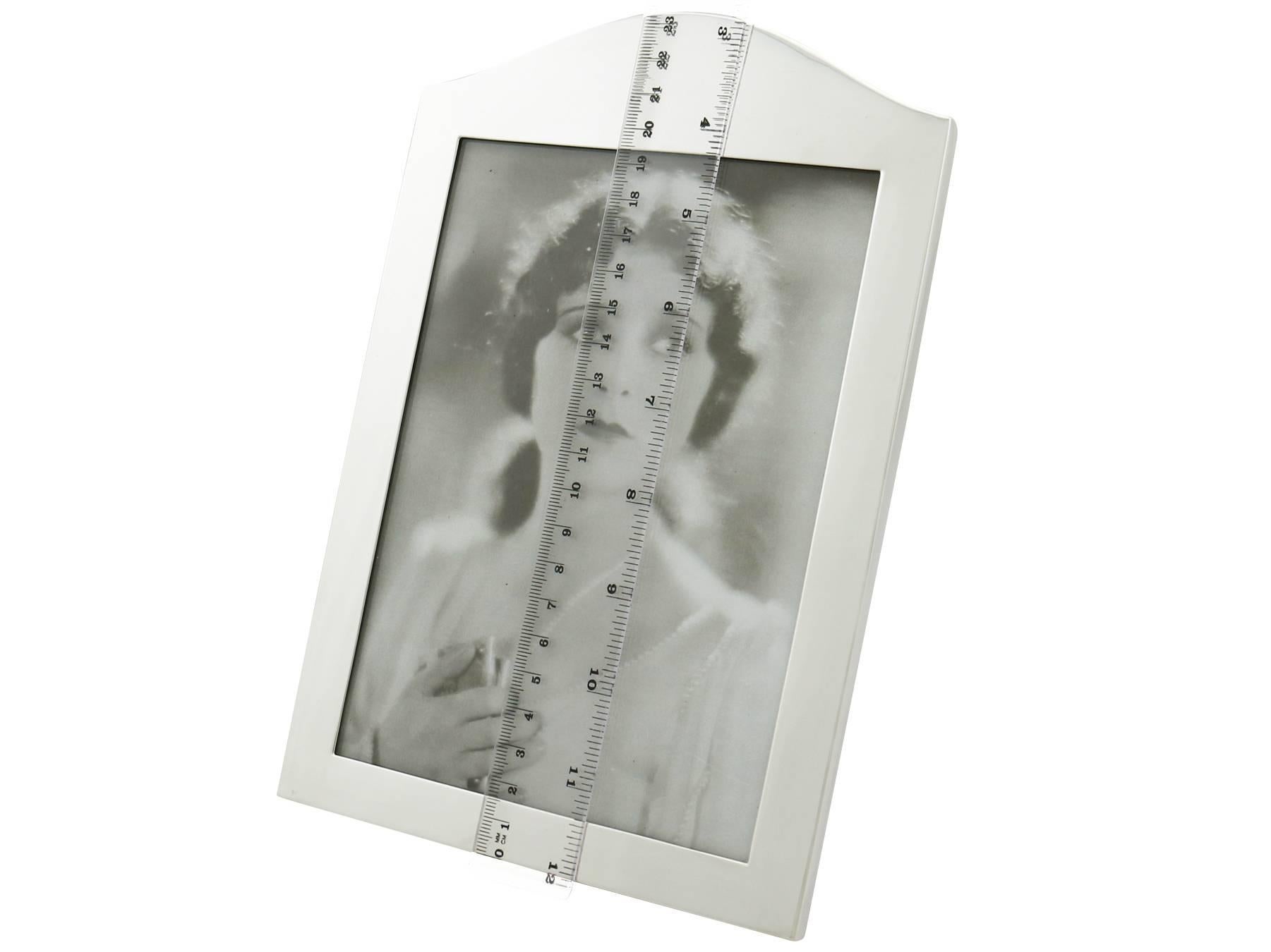 1919 Antique Sterling Silver Photograph Frame 4