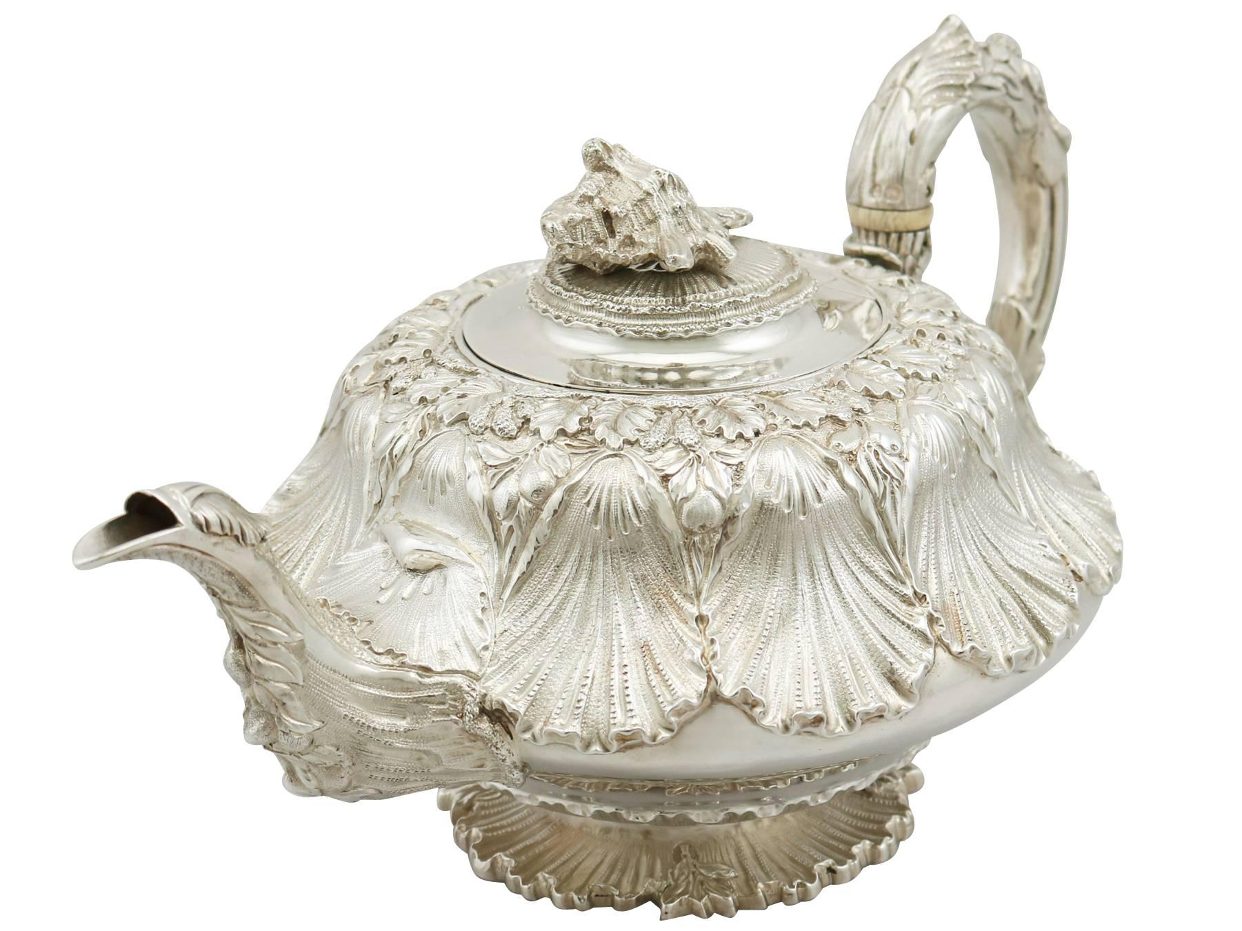 Antique George IV Sterling Silver Teapot by Charles Thomas Fox In Excellent Condition In Jesmond, Newcastle Upon Tyne