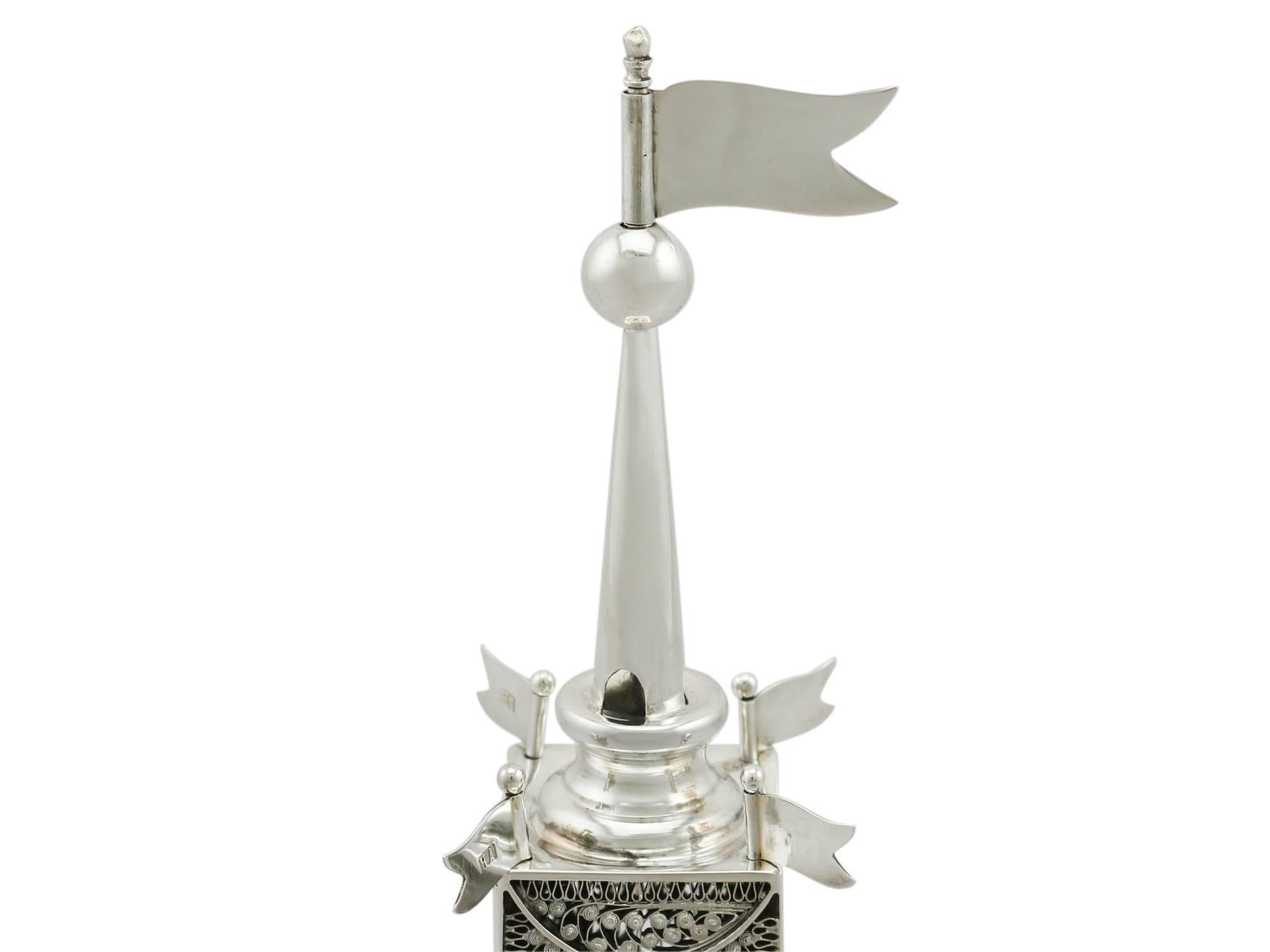 Antique Edwardian 1900s Sterling Silver Spice Tower In Excellent Condition In Jesmond, Newcastle Upon Tyne