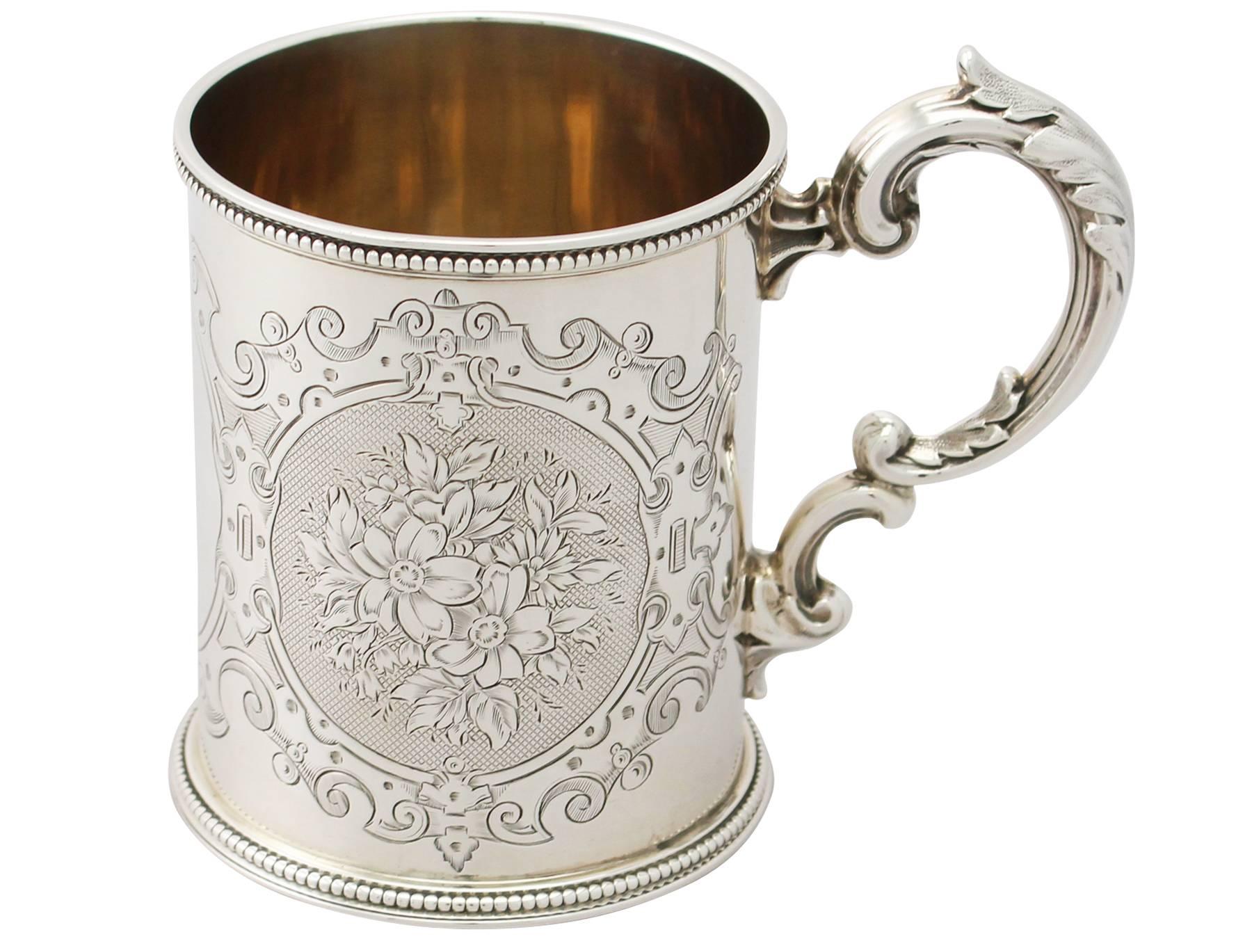 Antique Victorian Sterling Silver Christening Mug by Edward & John Barnard In Excellent Condition In Jesmond, Newcastle Upon Tyne