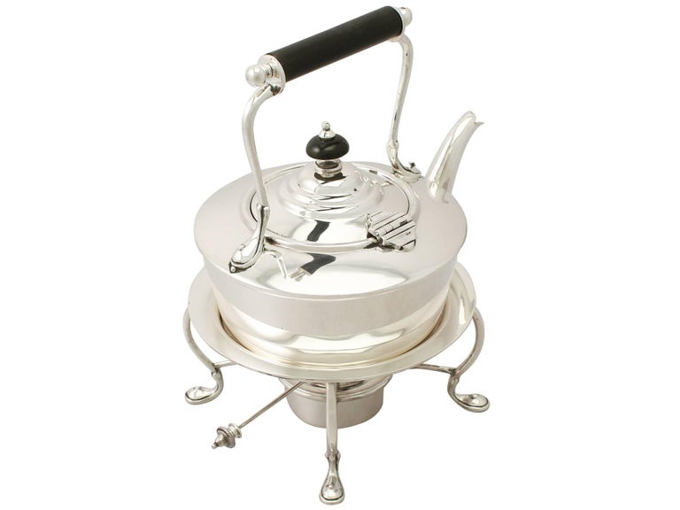 Antique Edwardian English Sterling Silver Bachelor Spirit Kettle In Excellent Condition For Sale In Jesmond, Newcastle Upon Tyne