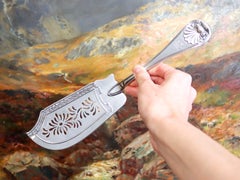 Sterling Silver Old English Thread and Shell Fish Slice / Server by Paul Storr