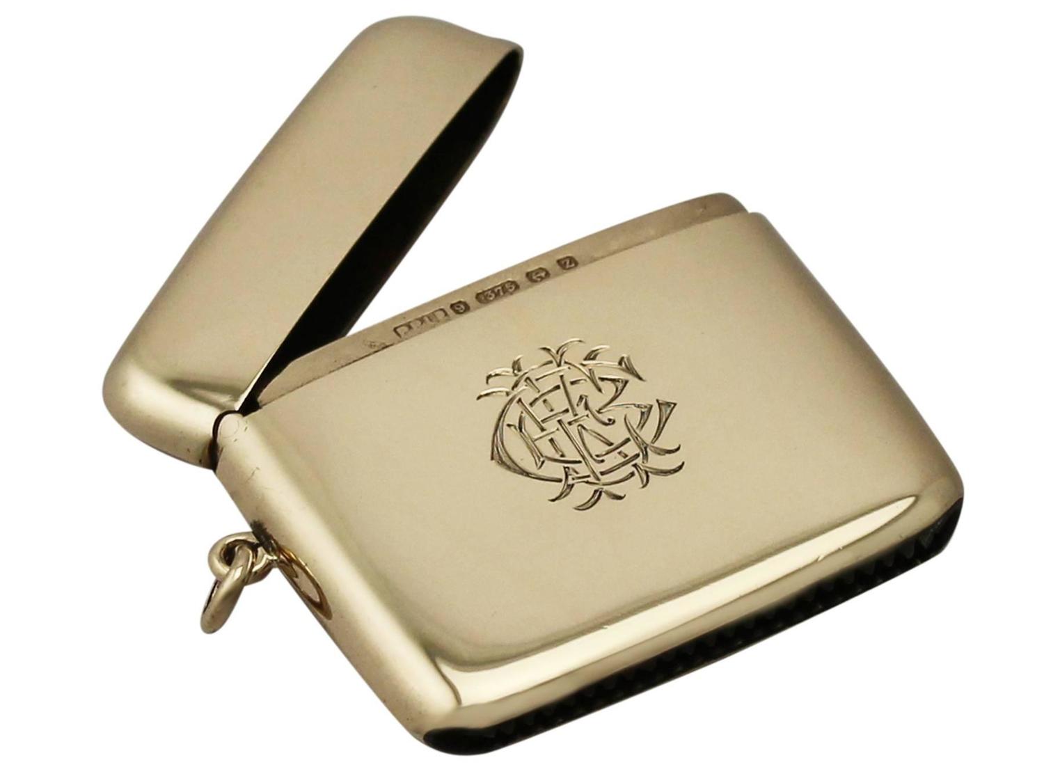 9ct Yellow Gold Vesta Case Antique Victorian For Sale at 1stdibs