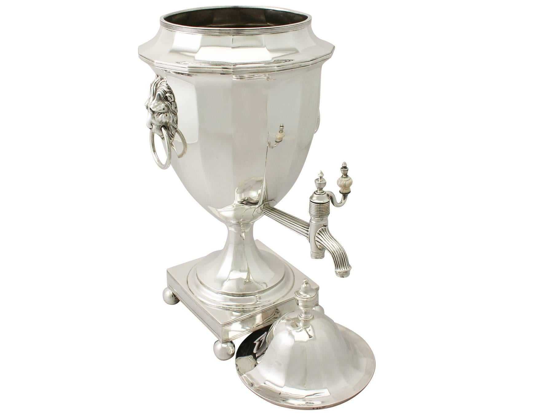 Sterling Silver Samovar in Adams Style, Antique George III In Excellent Condition In Jesmond, Newcastle Upon Tyne