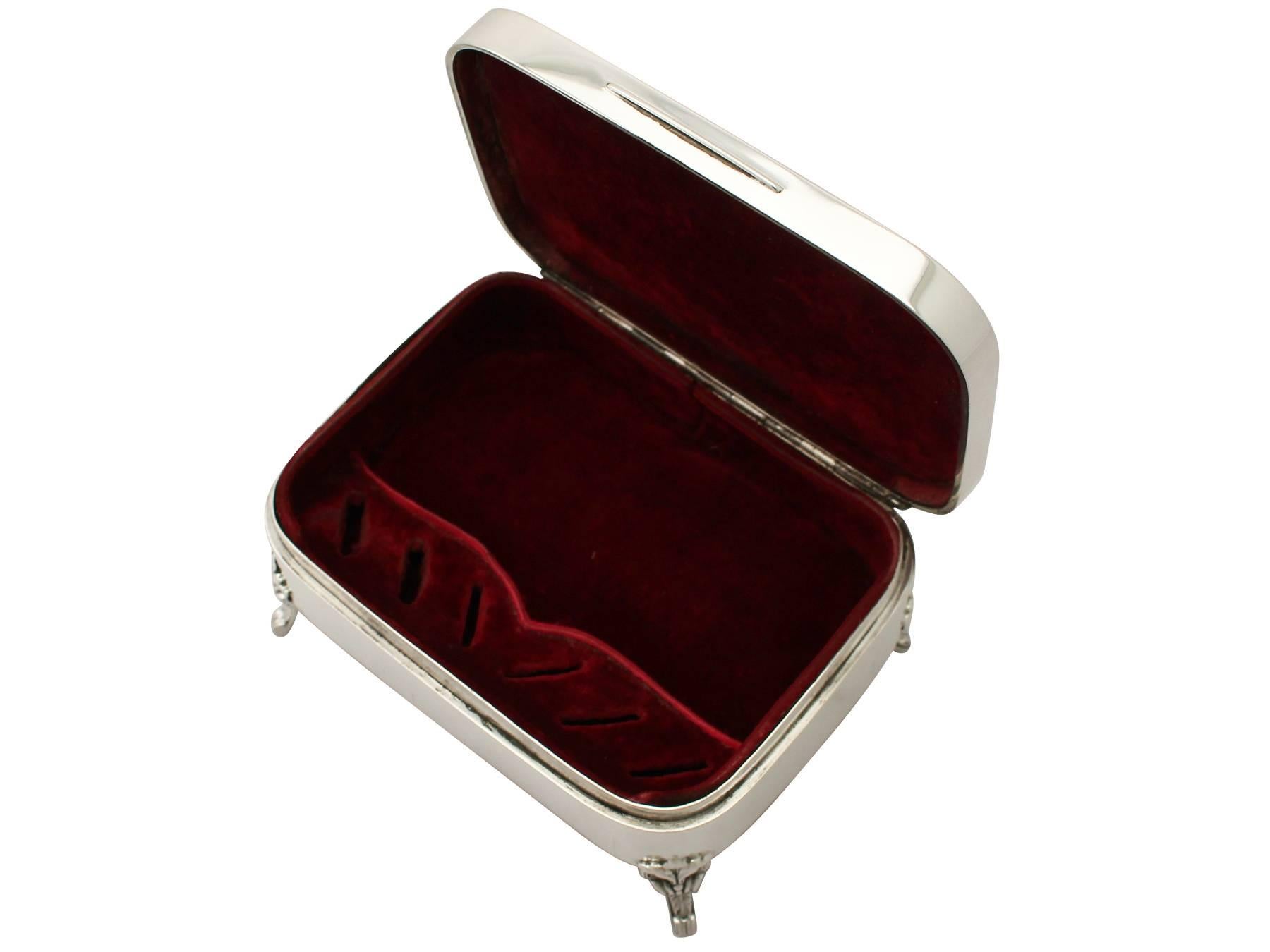 Sterling Silver Jewelry Box - Antique Edwardian In Excellent Condition In Jesmond, Newcastle Upon Tyne
