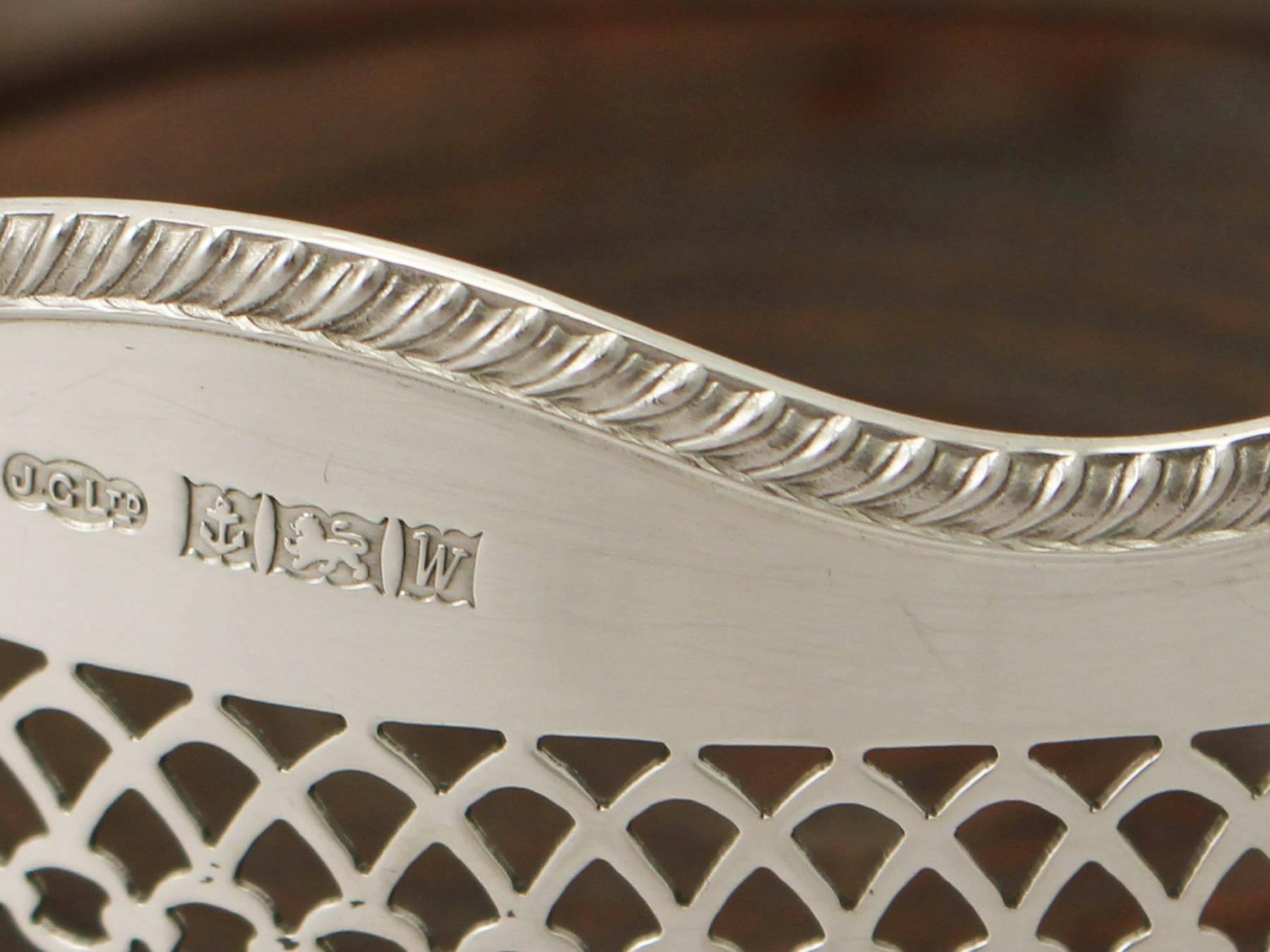 Oak Sterling Silver Coaster - Vintage Elizabeth II