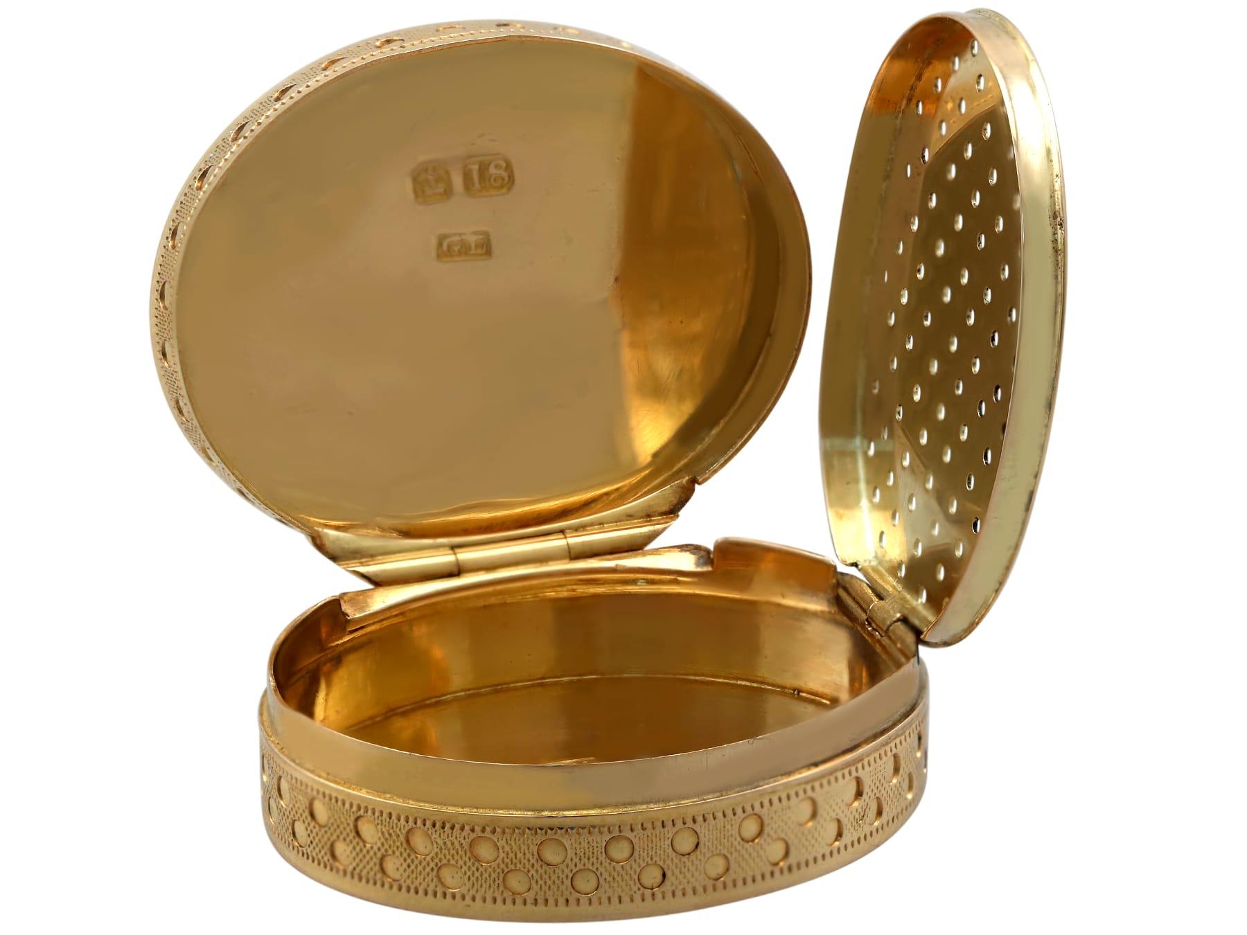 Antica vinaigrette in oro giallo 18 carati, circa 1800 in vendita 4