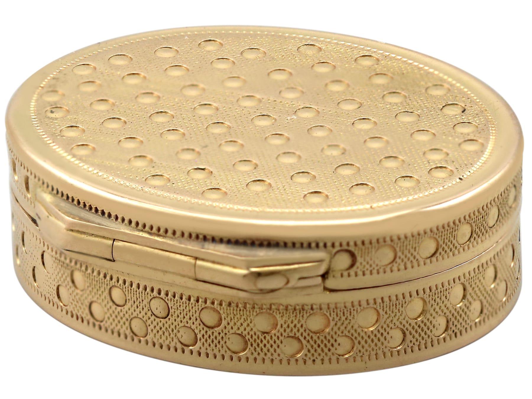 Antica vinaigrette in oro giallo 18 carati, circa 1800 in vendita 2
