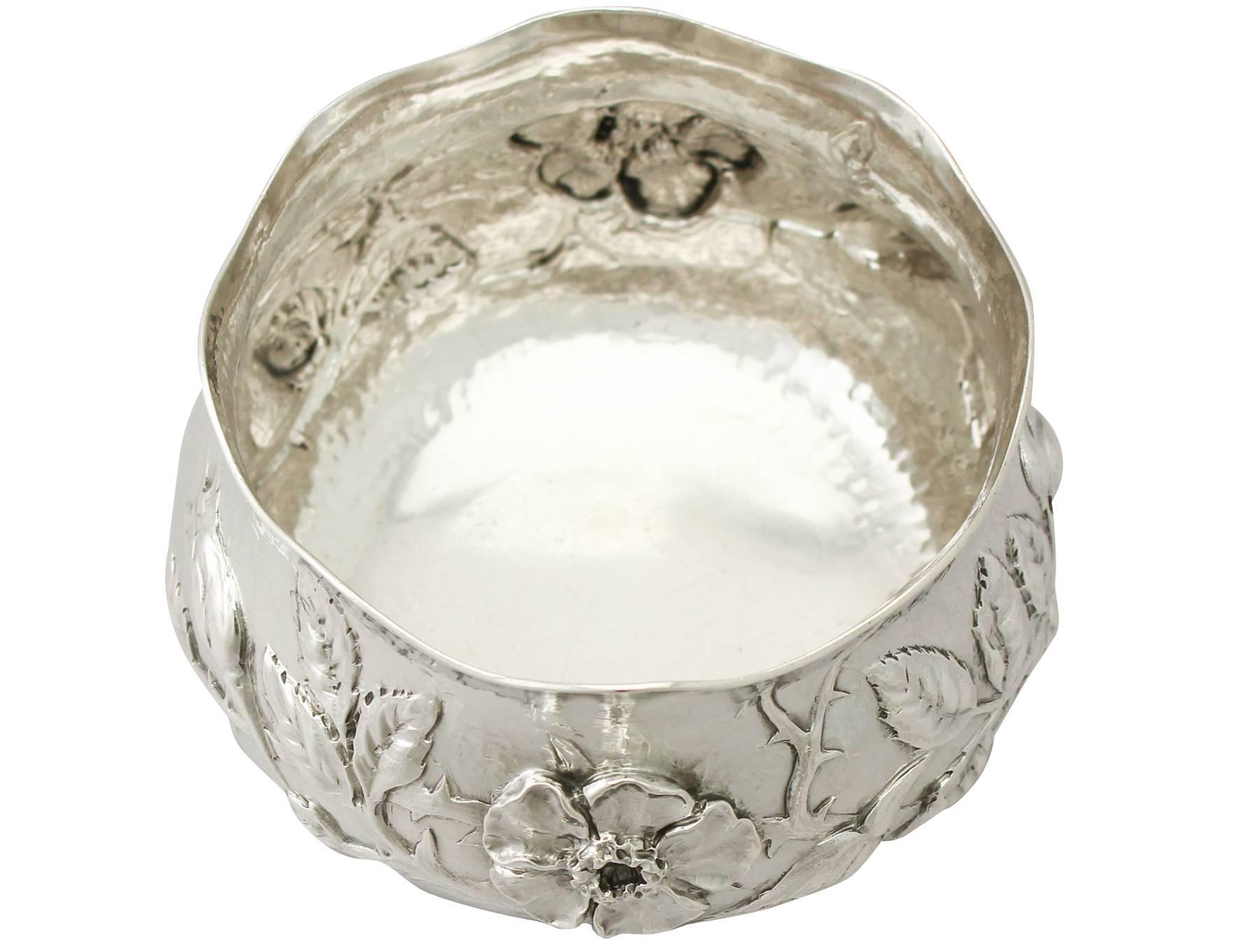 Sterling Silver Bowl, Arts and Crafts Style, Antique Edwardian In Excellent Condition In Jesmond, Newcastle Upon Tyne