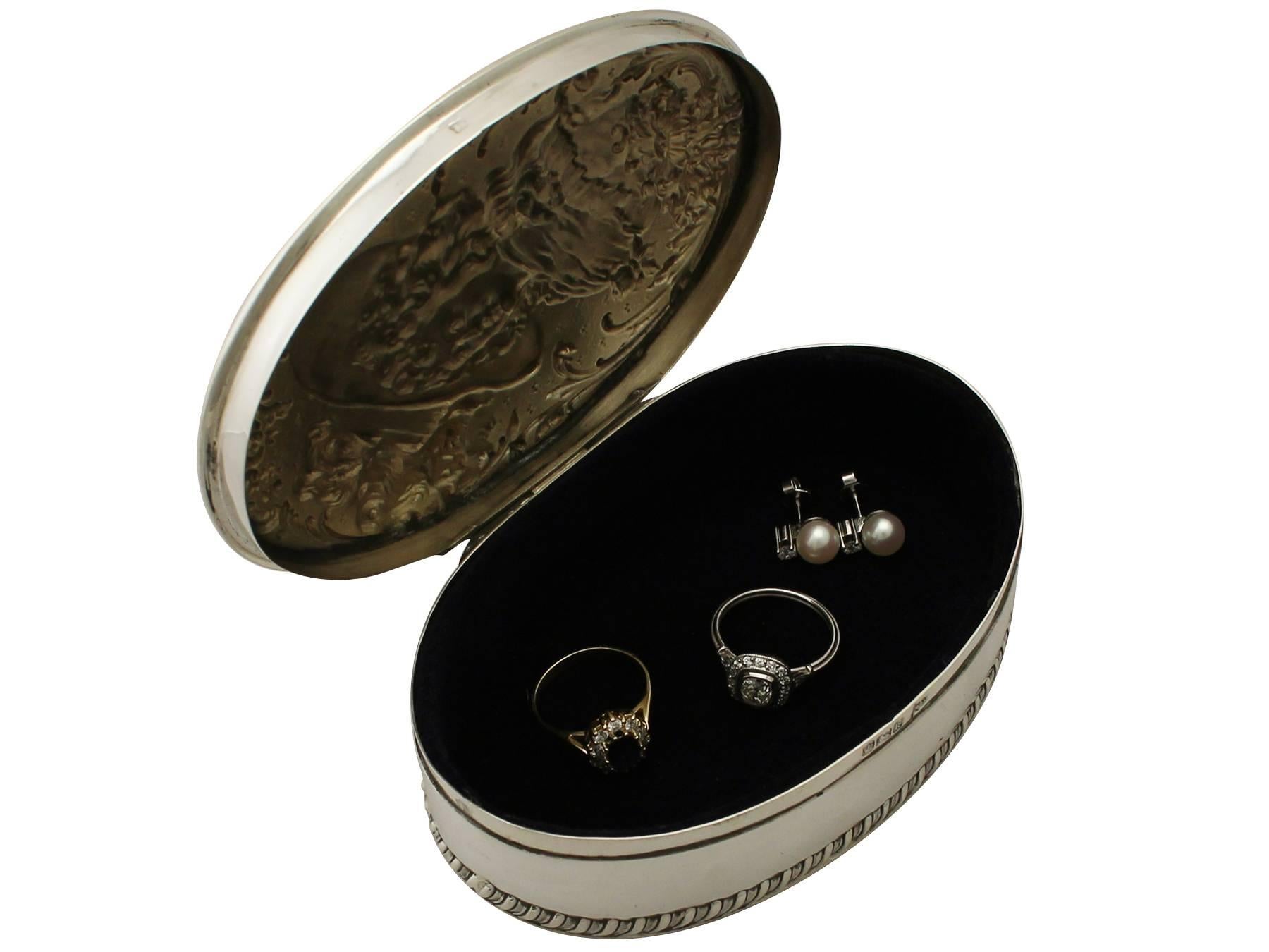 Sterling Silver Jewelry/Trinket Box, Art Nouveau Style, Antique Edwardian 1