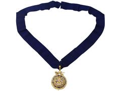 1930s Antique George VI 14-Karat Yellow Gold and Enamel Mayoral Medallion