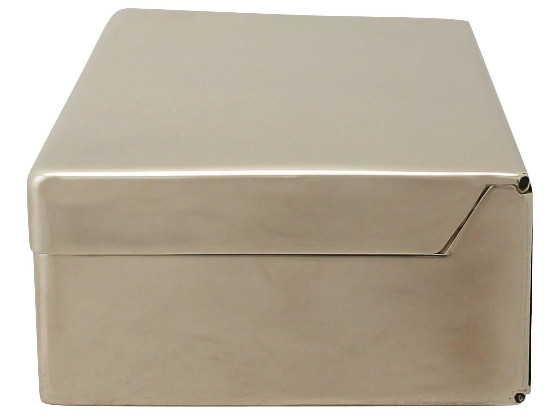 Sterling Silver Sandwich Box, Antique Victorian In Excellent Condition In Jesmond, Newcastle Upon Tyne