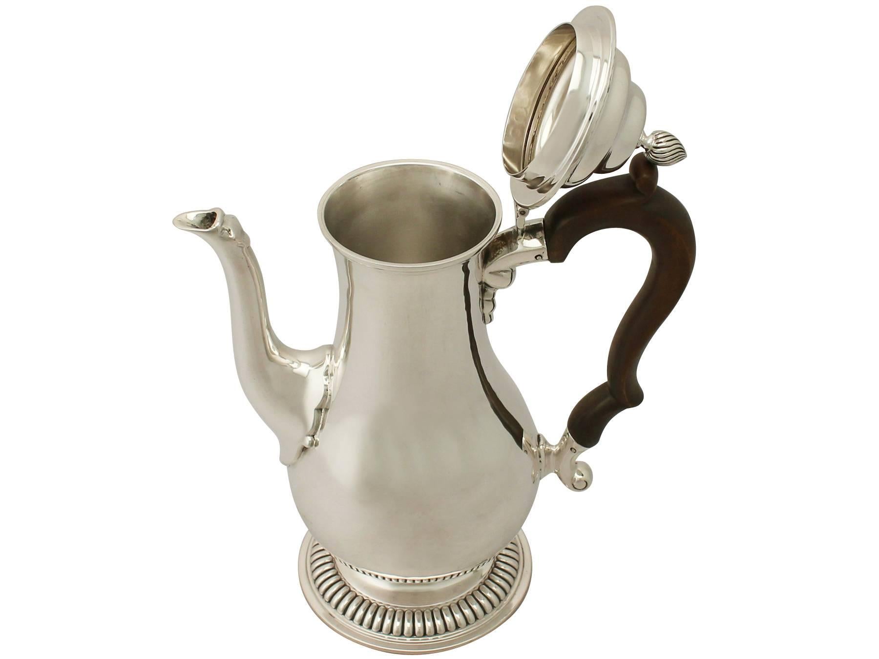 Mid-20th Century Sterling Silver Coffee Pot by Richard Comyns, George III Style, Antique