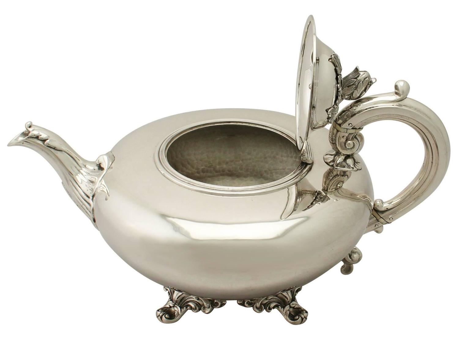 1830s Antique Victorian Sterling Silver Teapot For Sale at 1stdibs