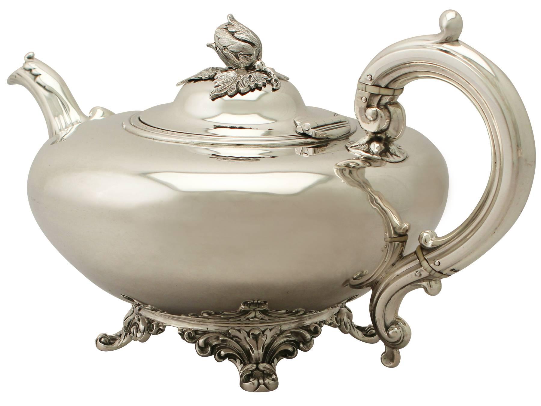 English 1830s Antique Victorian Sterling Silver Teapot