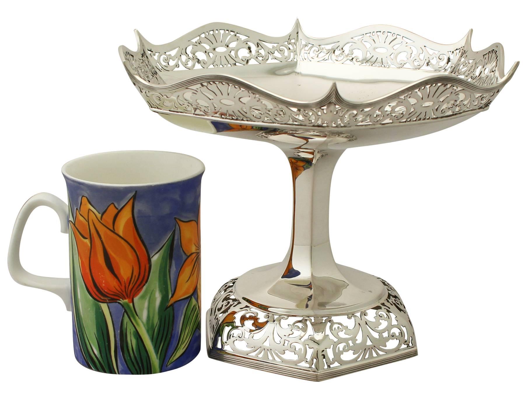 British Edwardian Pair of Sterling Silver Tazza