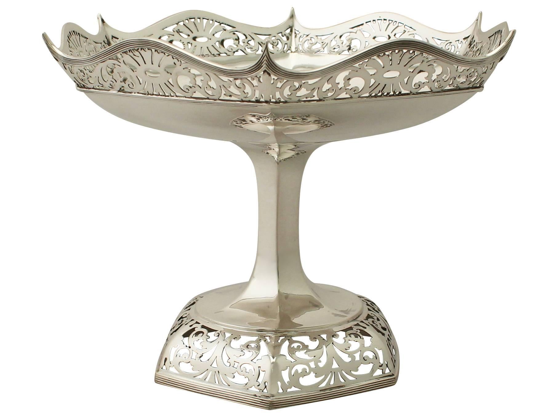 Edwardian Pair of Sterling Silver Tazza In Excellent Condition In Jesmond, Newcastle Upon Tyne