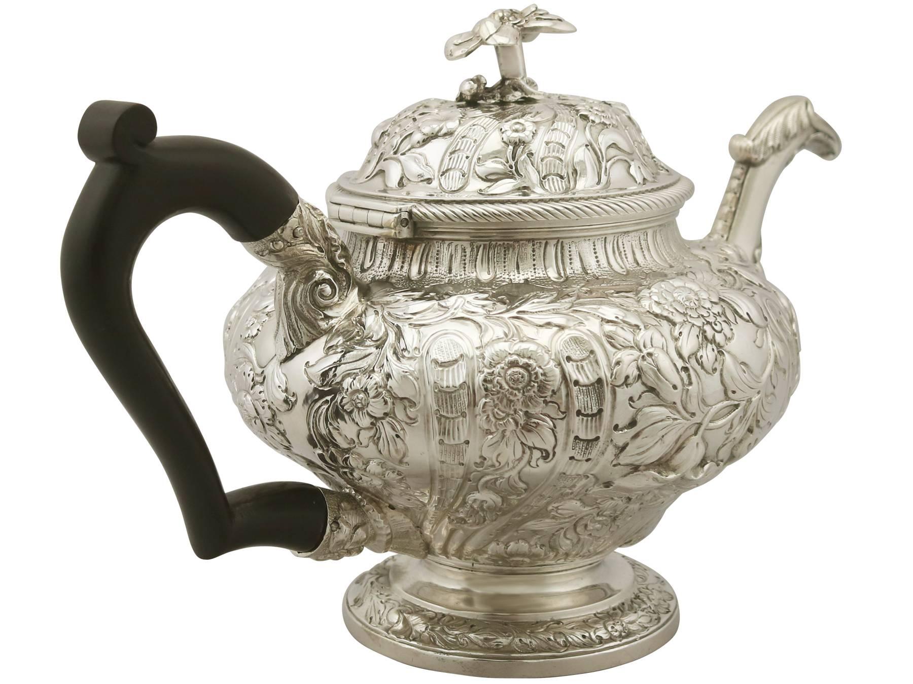 Antique Sterling Silver Teapot by William Burwash George III In Excellent Condition In Jesmond, Newcastle Upon Tyne