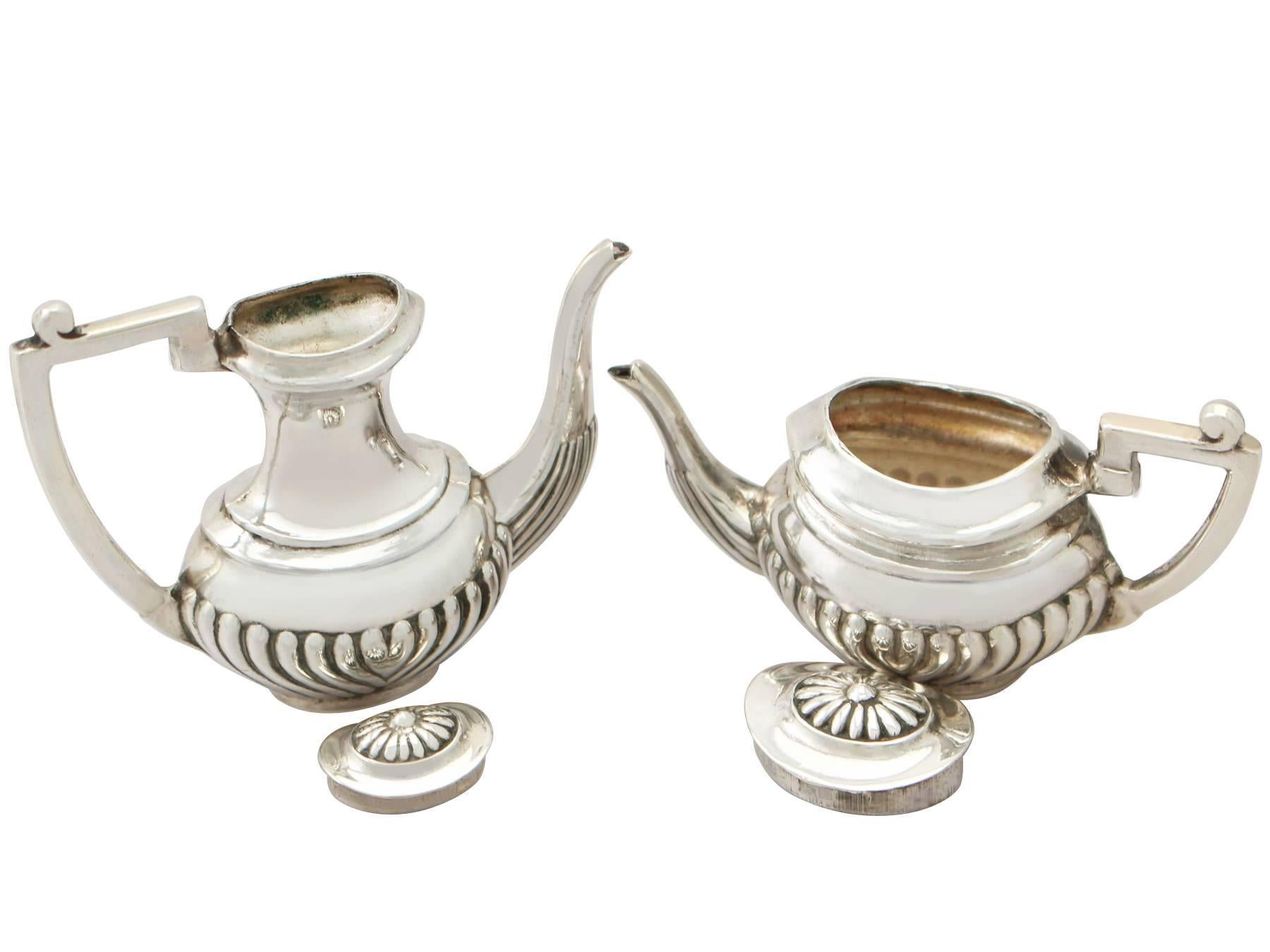 1970s Sterling Silver Boxed Miniature Tea and Coffee Service with Tray In Excellent Condition In Jesmond, Newcastle Upon Tyne