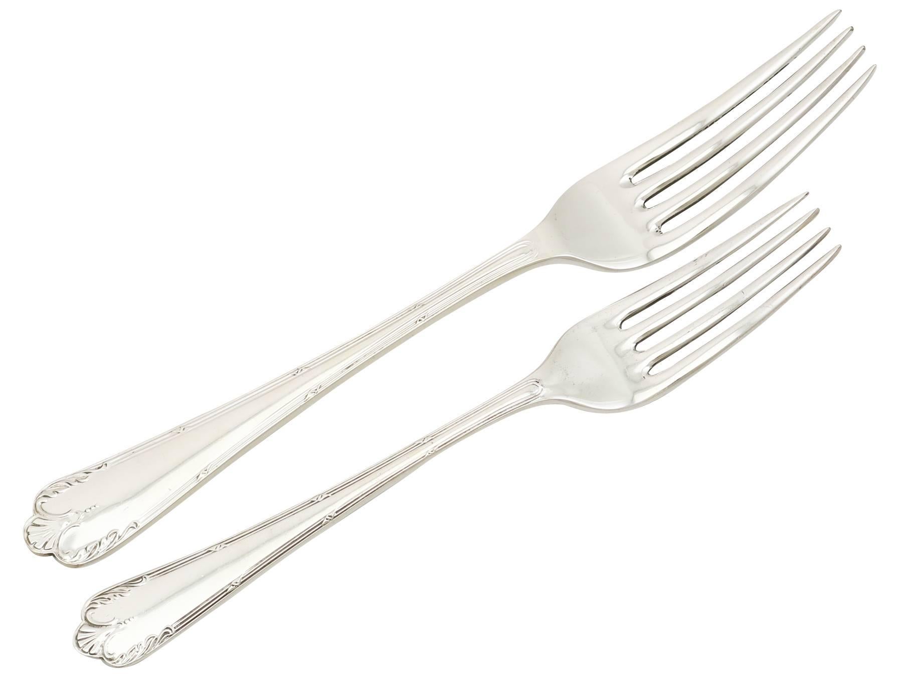 1973 Sterling Silver Canteen of Cutlery for 12 Persons 1