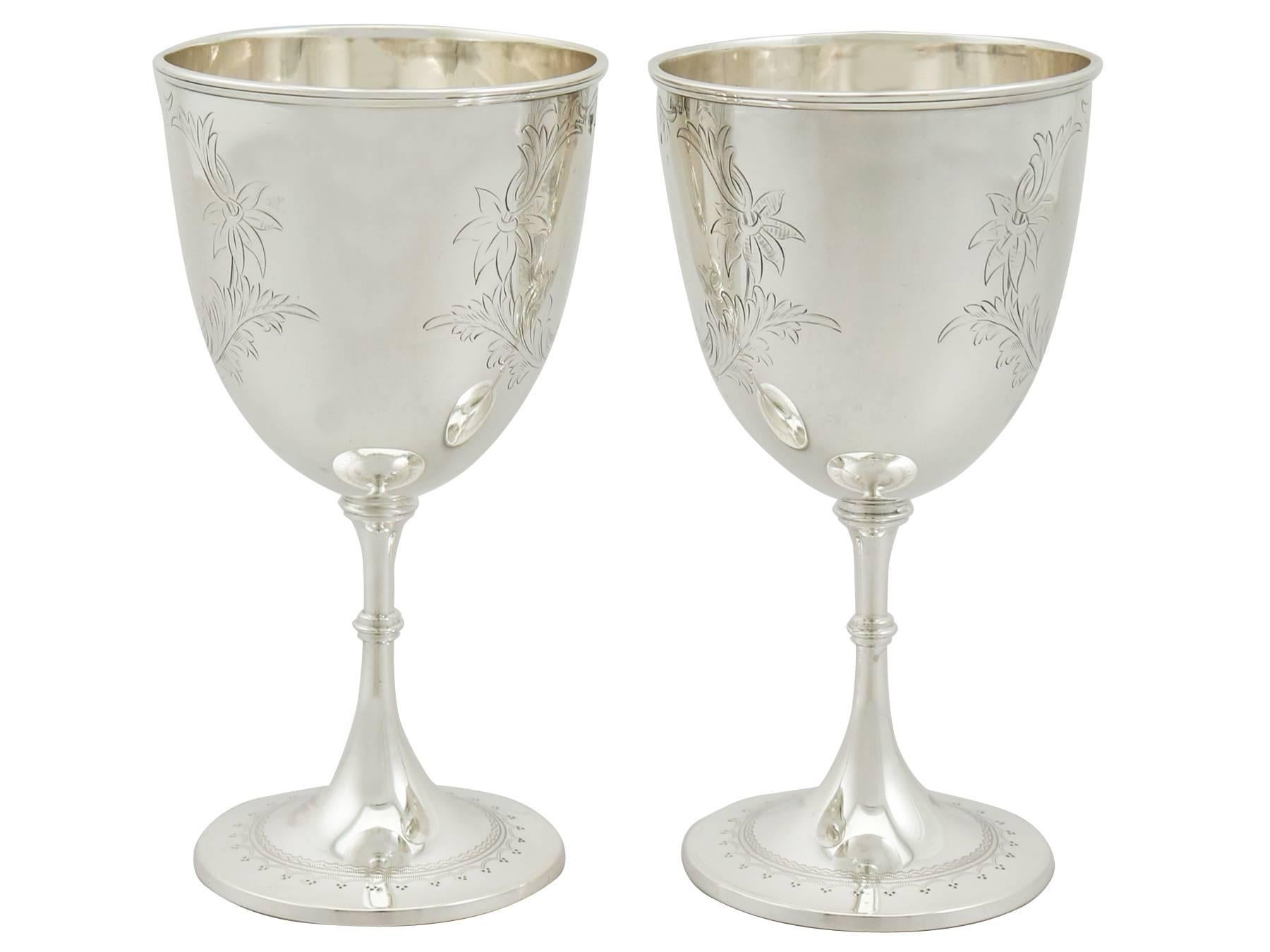British Victorian 1880s Pair of Sterling Silver Goblets