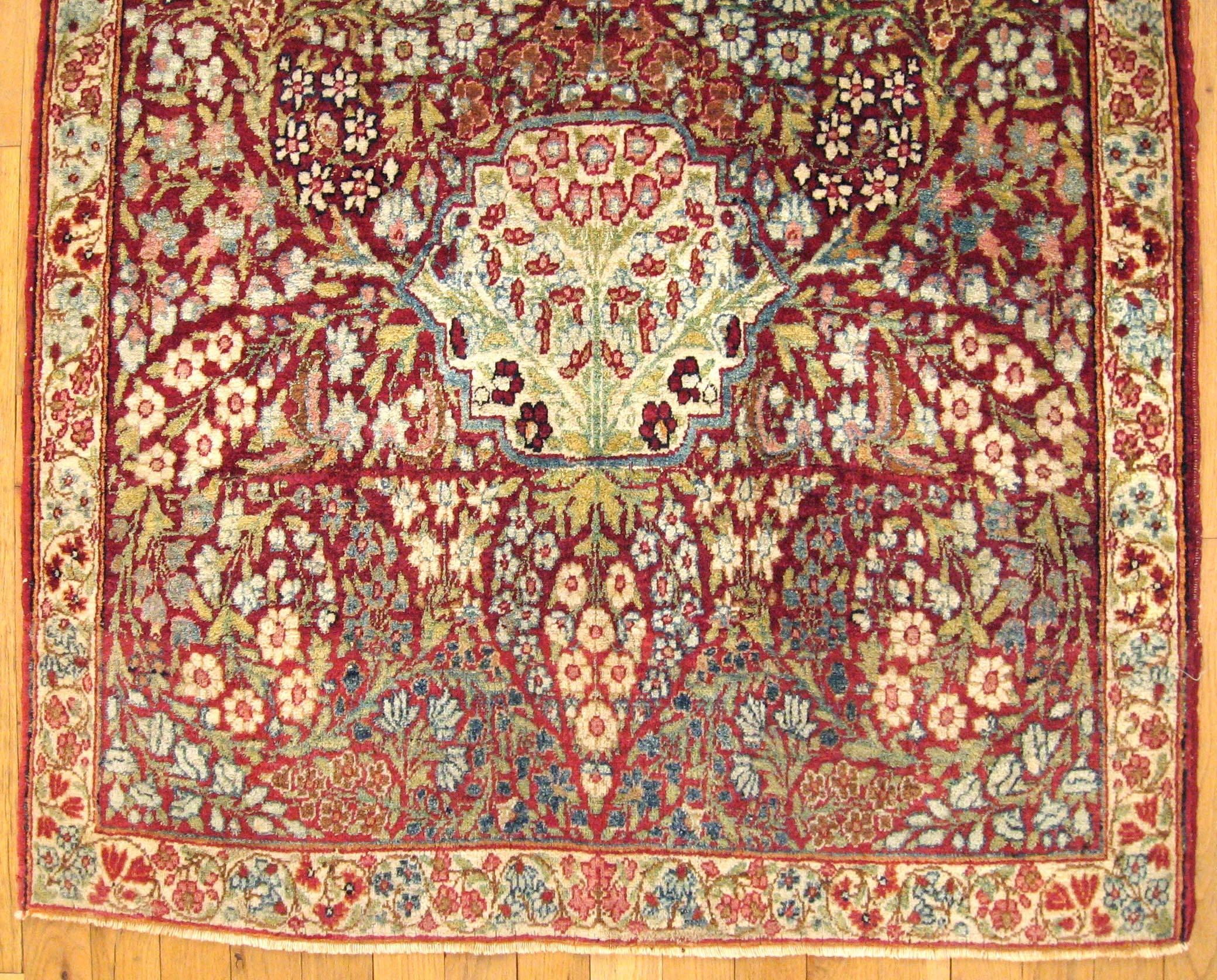 Antique Persian Kerman Oriental Rug, Small Size, w/ One End Rounded, Wool & Silk In Excellent Condition In New York, NY