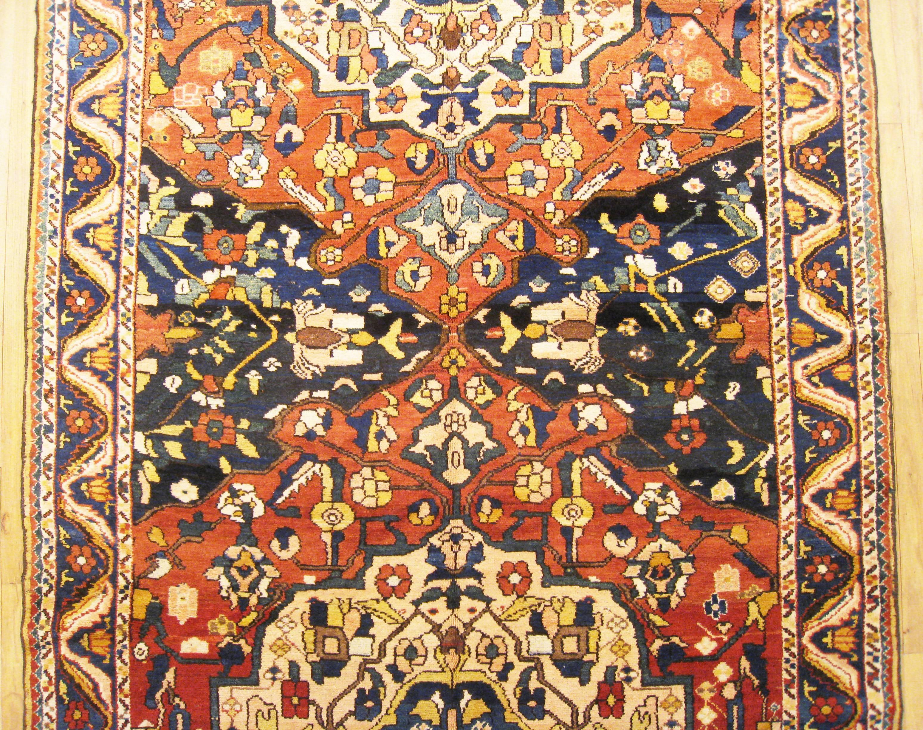 Antique Northwest Persian Oriental Rug, in Gallery Size, with Dual Medallions In Excellent Condition In New York, NY