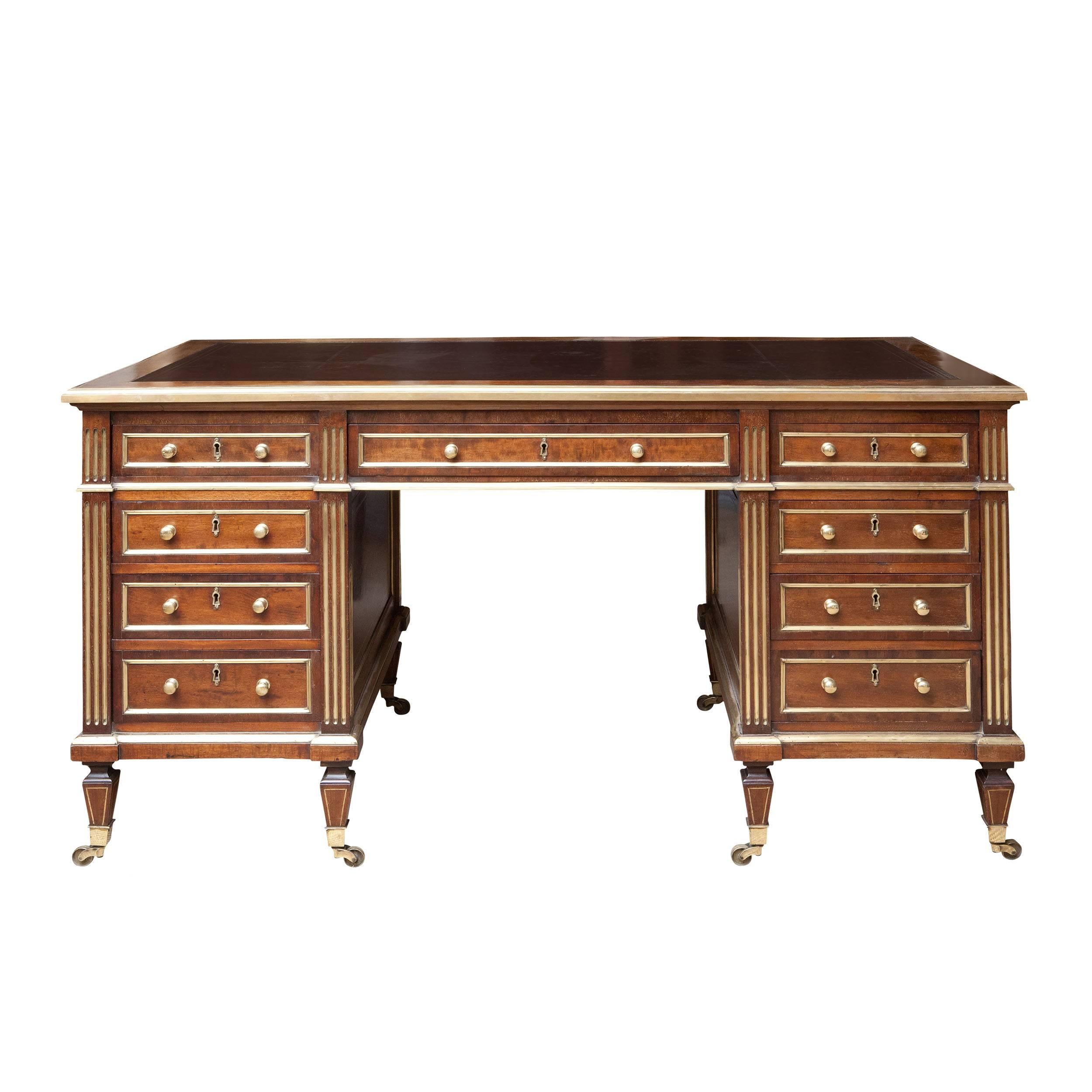 A  Fine 19th Century Mahogany Pedestal Desk For Sale